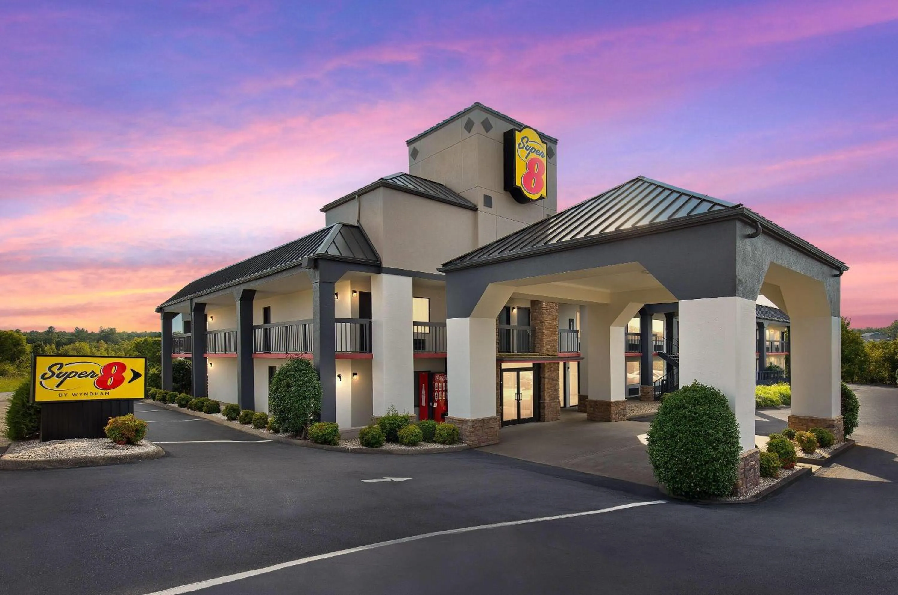 Property building in Super 8 by Wyndham Bulls Gap Greeneville Area