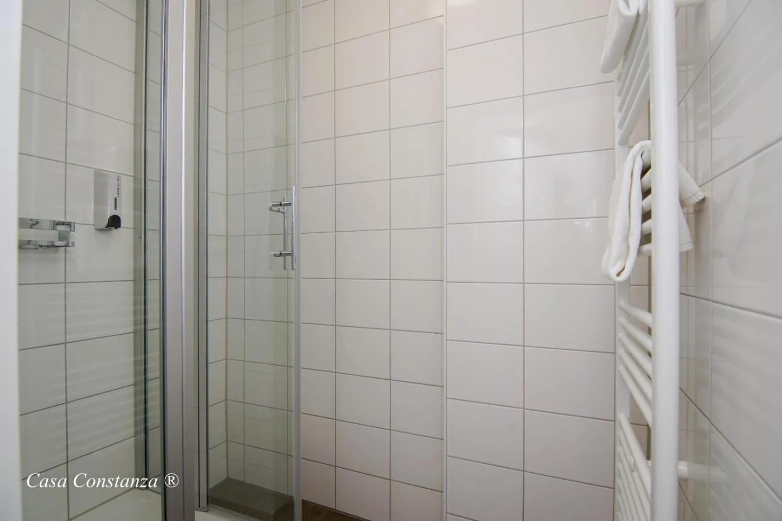 Single Room with Shared Shower and Toilet - single occupancy in Casa Constanza Hotel Garni