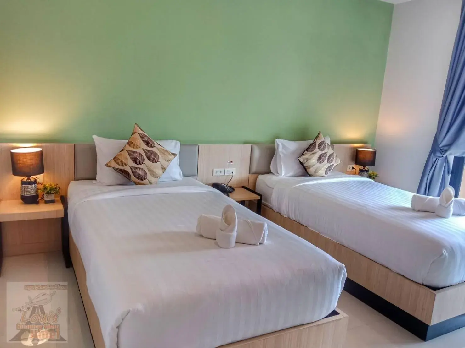 Bed in Louis' Runway View Hotel - SHA Extra Plus Bed in Louis' Runway View Hotel - SHA Extra Plus