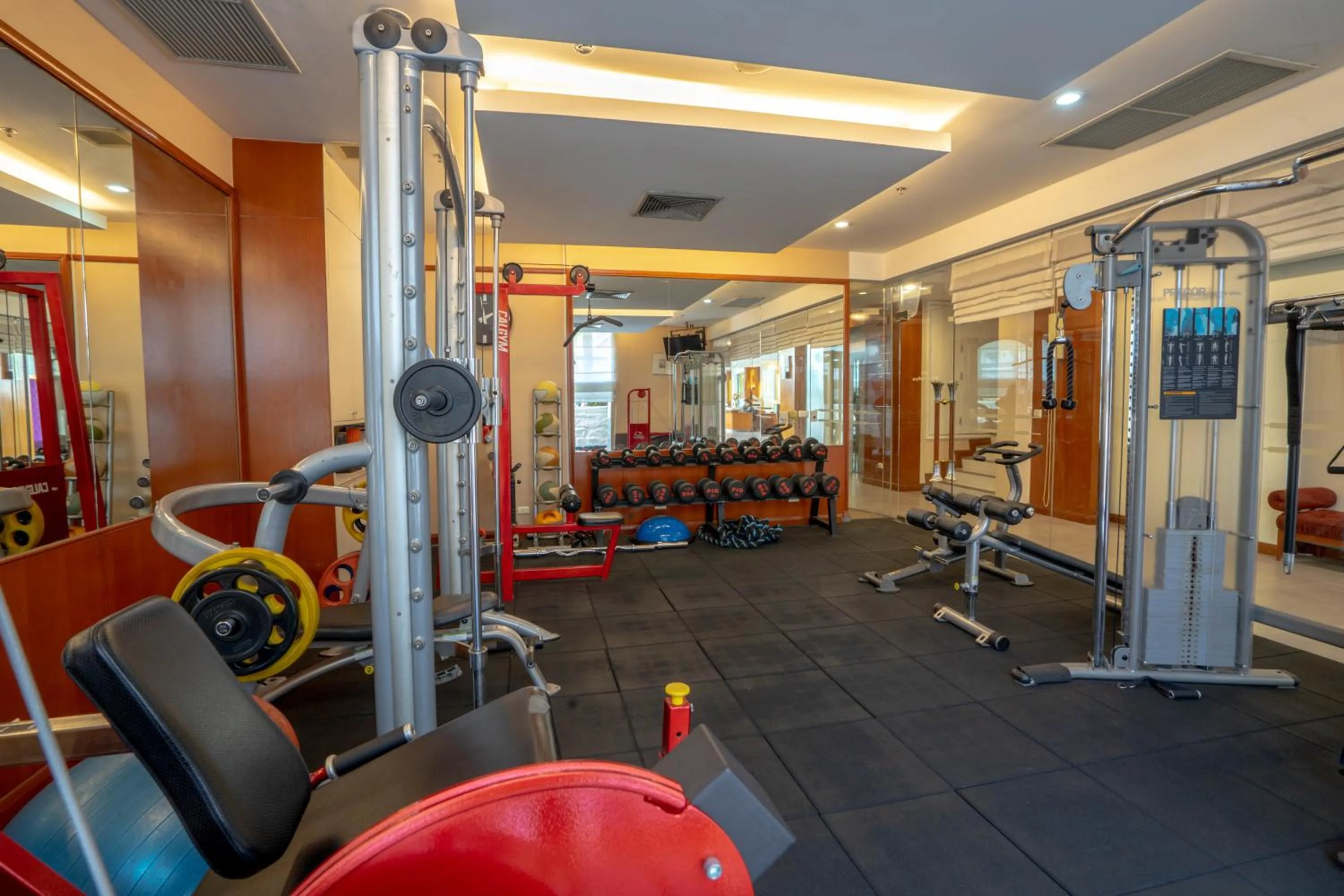 Fitness centre/facilities in AT EASE saladaeng by AETAS