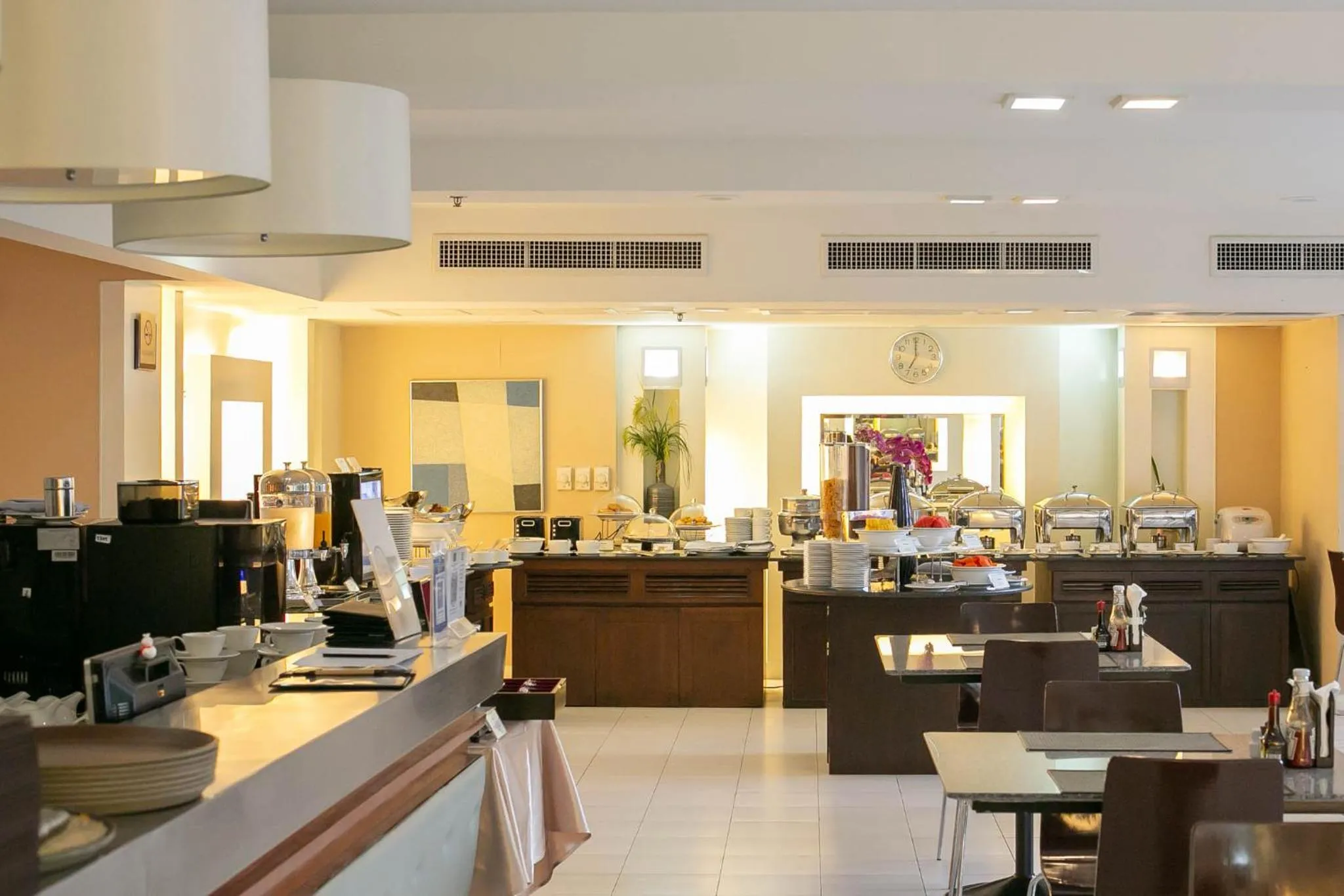 Breakfast in AT EASE saladaeng by AETAS