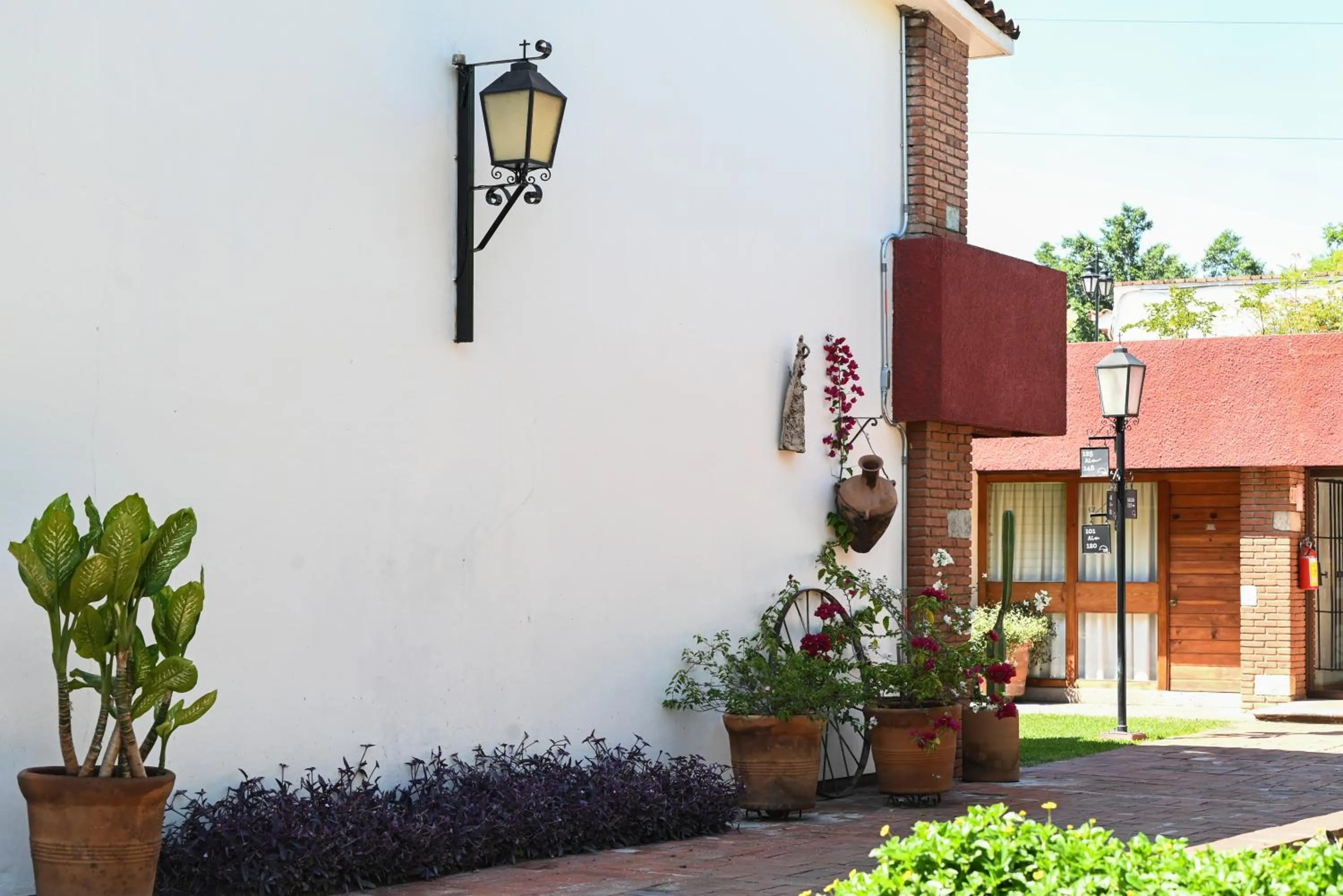 Property building in Hotel Hacienda