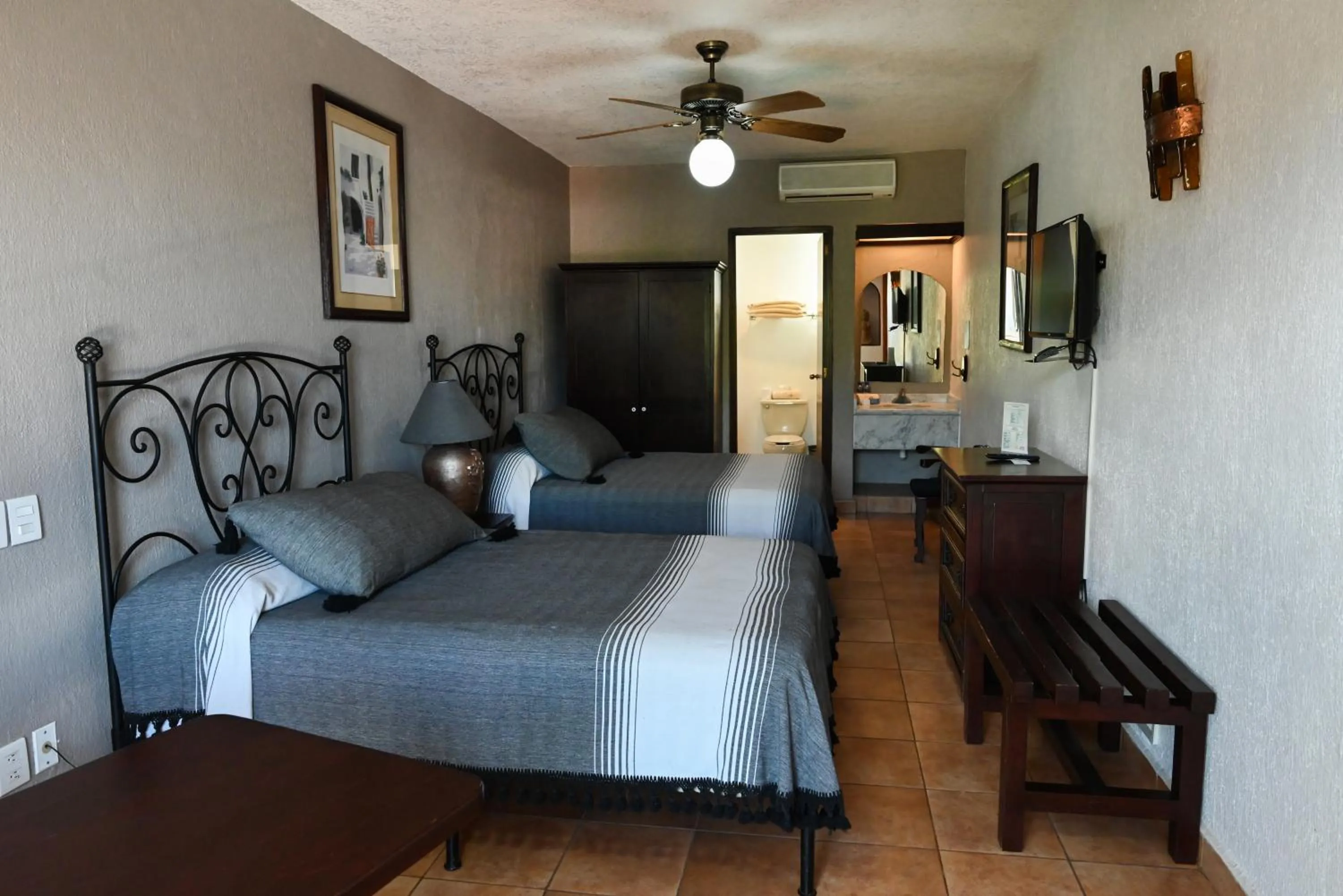 Photo of the whole room, Bed in Hotel Hacienda