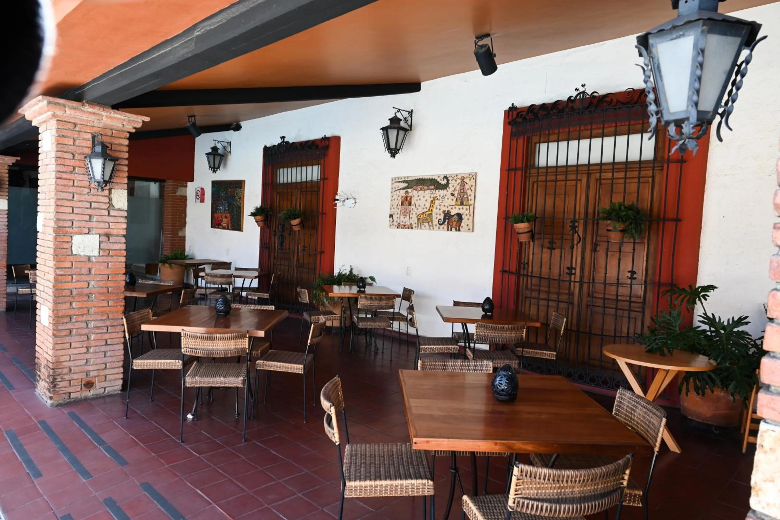 Restaurant/places to eat in Hotel Hacienda
