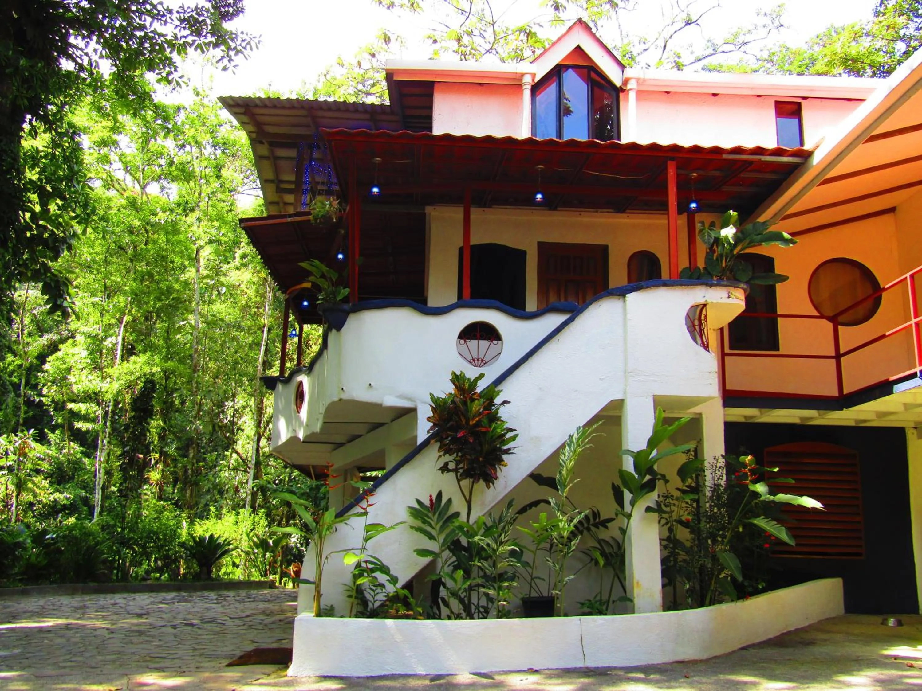 Property building in Agua Inn