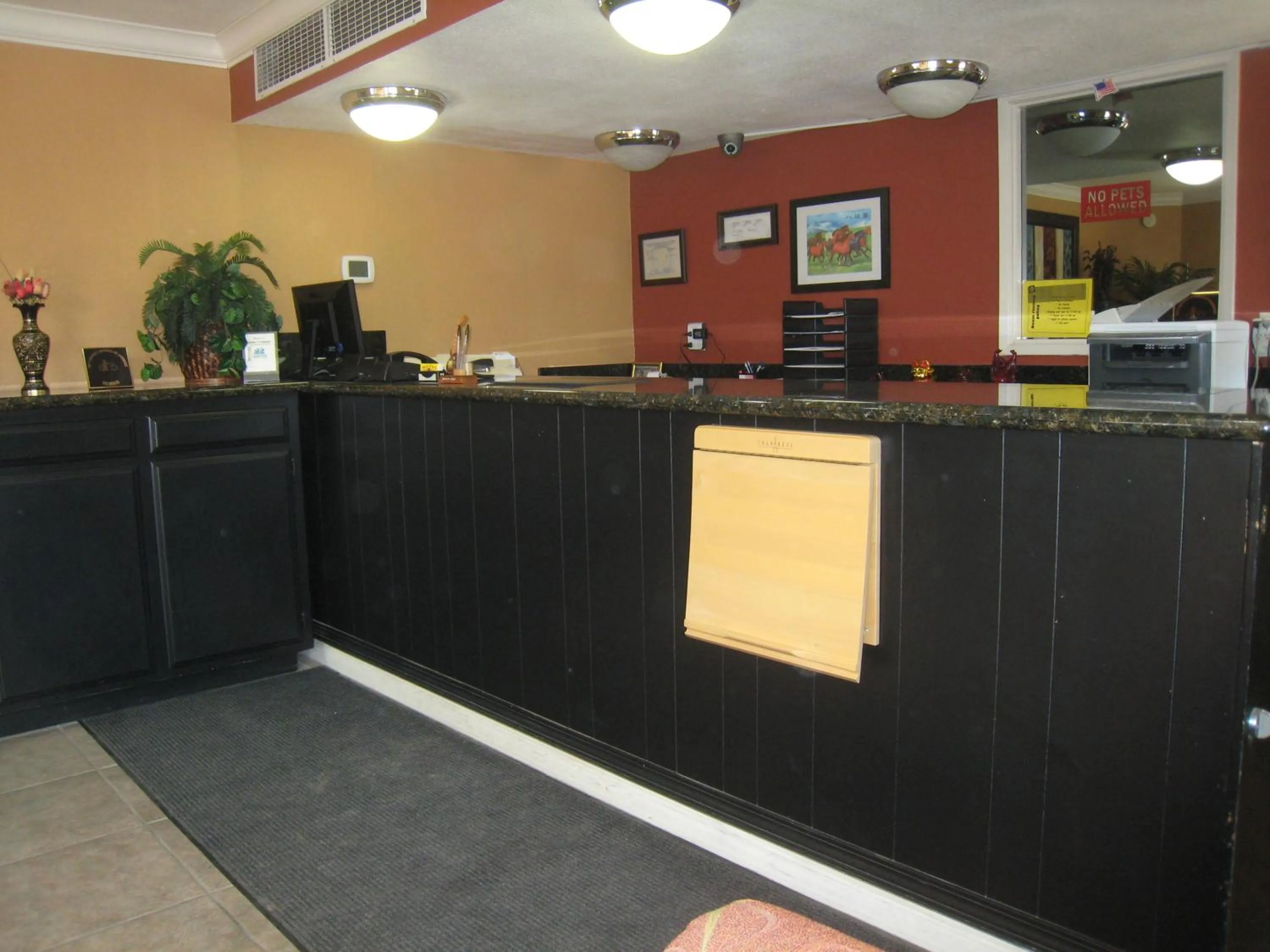 Lobby or reception in Motel 8 Maricopa