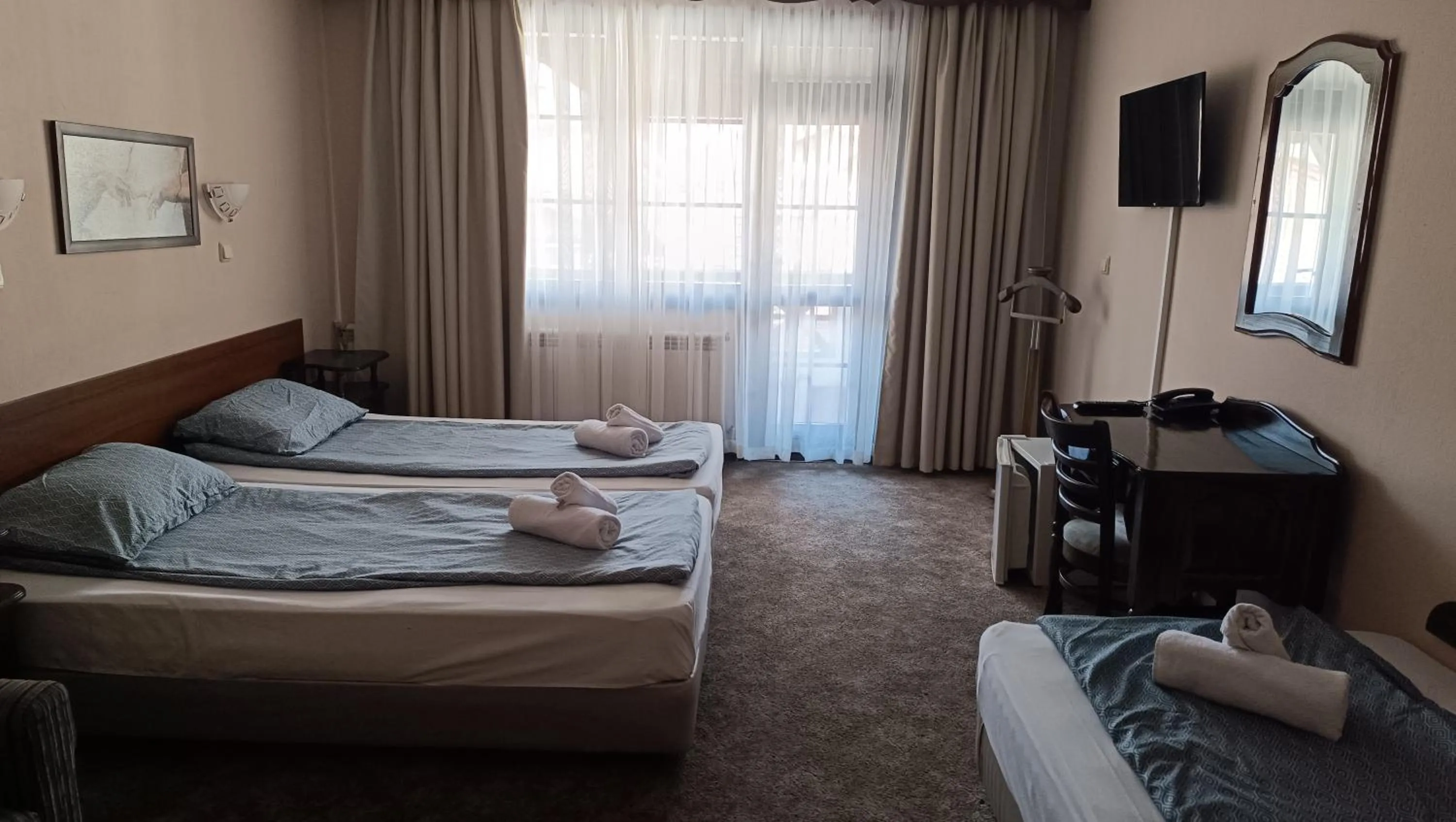 Bed in Hotel St. George Pobedonosets