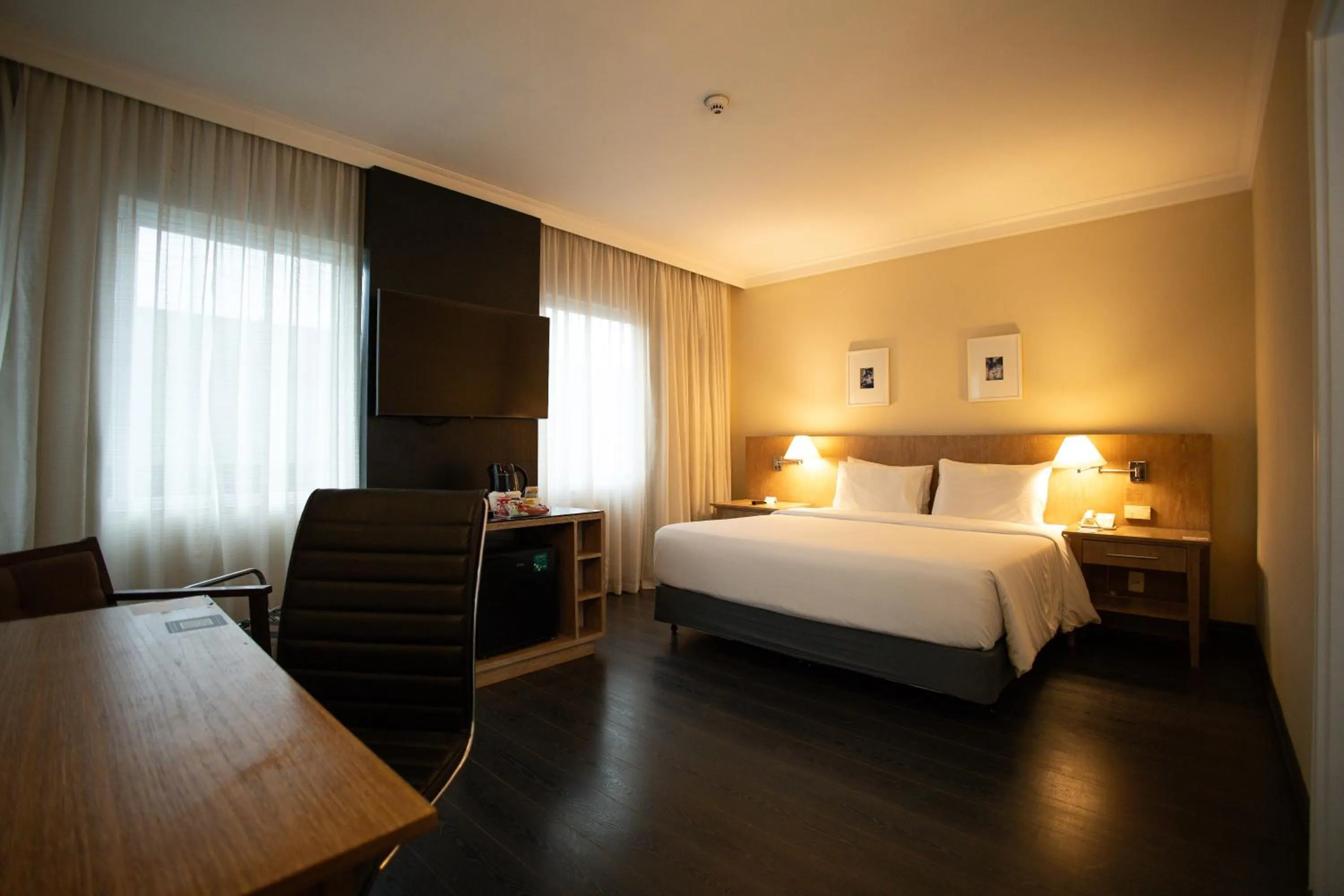 Bed in Park Inn by Radisson Berrini