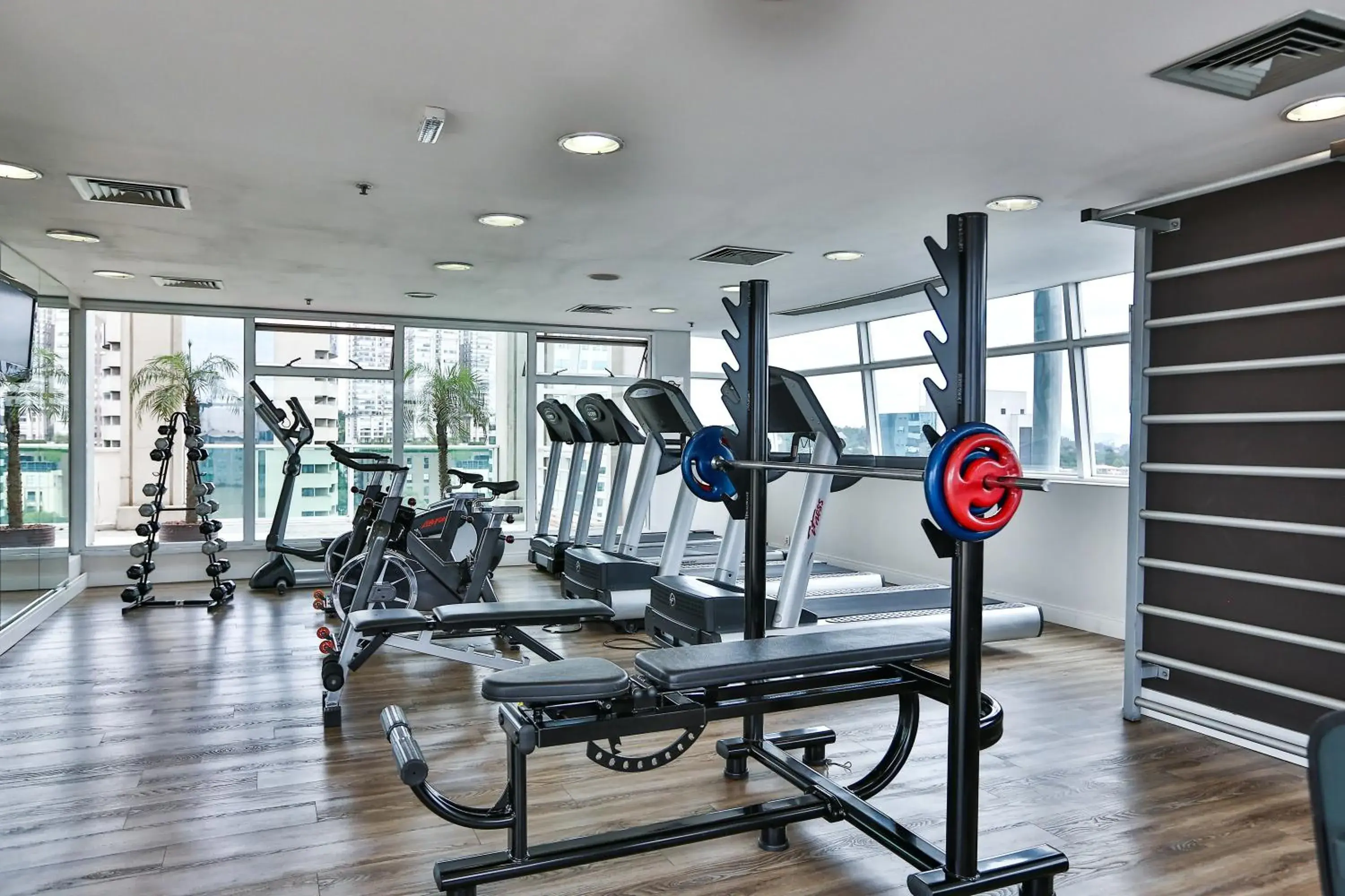 Fitness centre/facilities in Park Inn by Radisson Berrini Fitness centre/facilities in Park Inn by Radisson Berrini