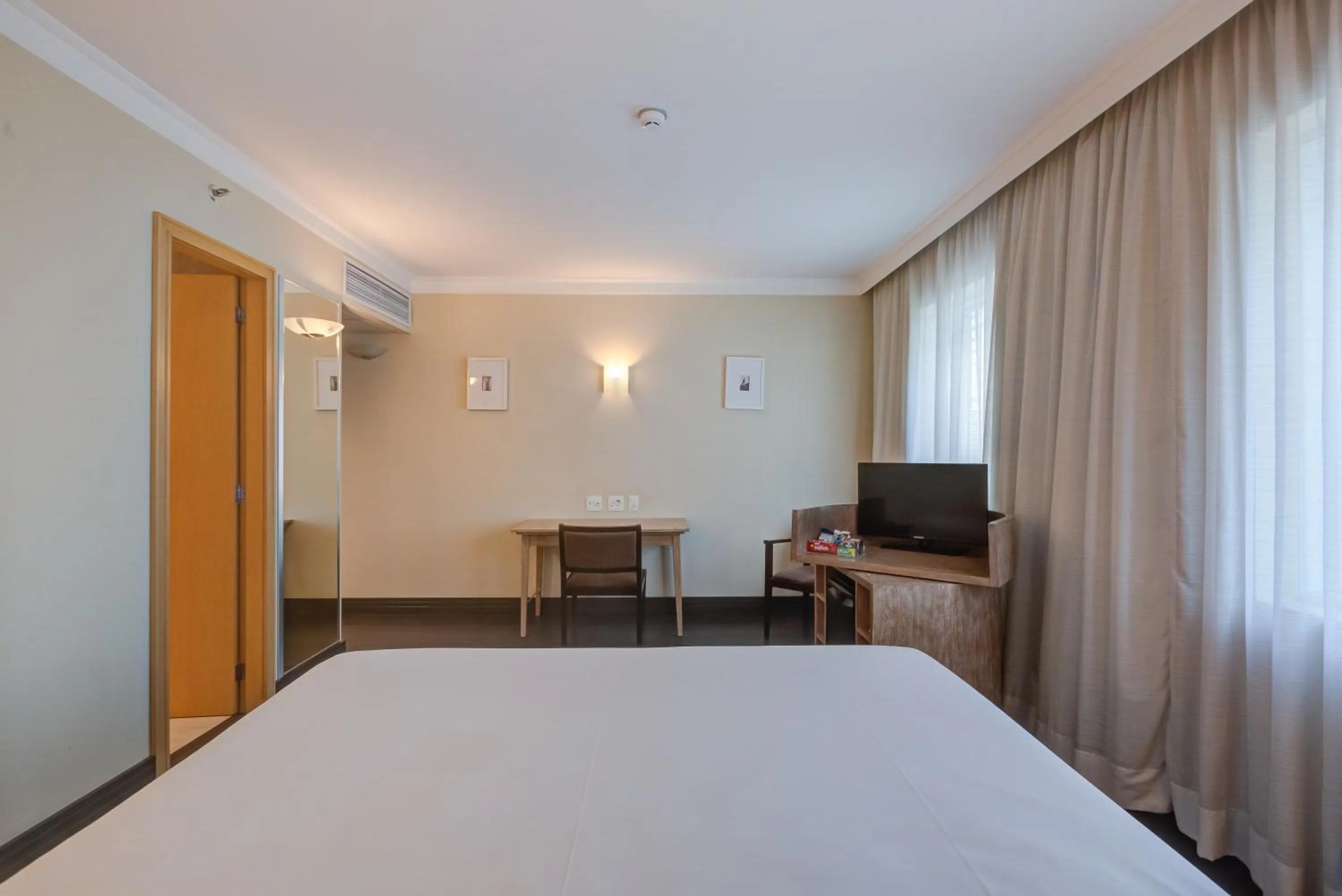 Bedroom, Bed in Park Inn by Radisson Berrini