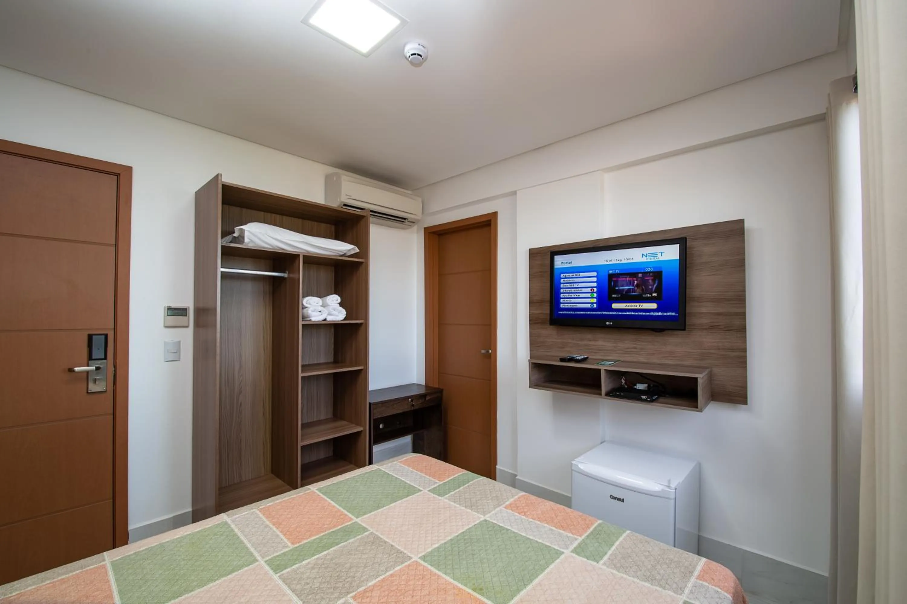 Bed in Tambau Beach Hotel