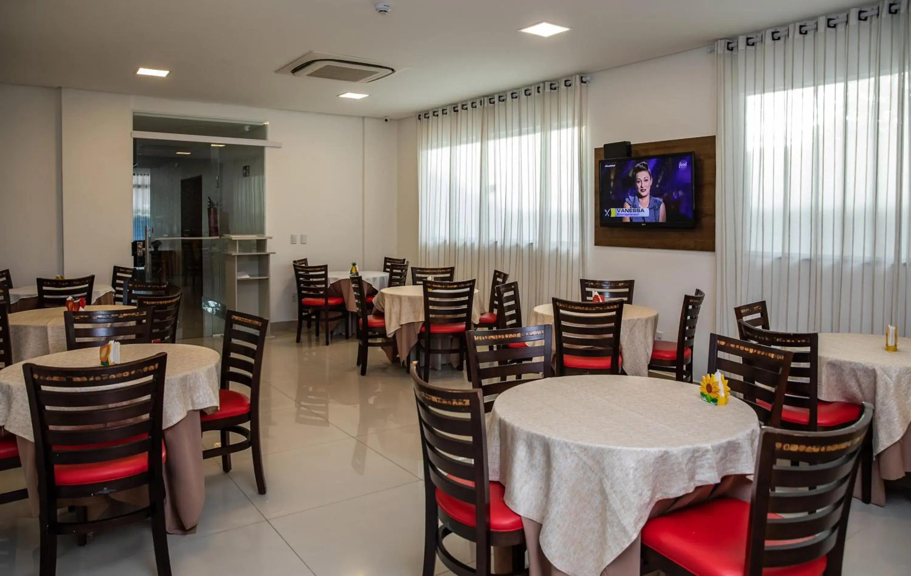 Restaurant/places to eat in Tambau Beach Hotel Restaurant/places to eat in Tambau Beach Hotel