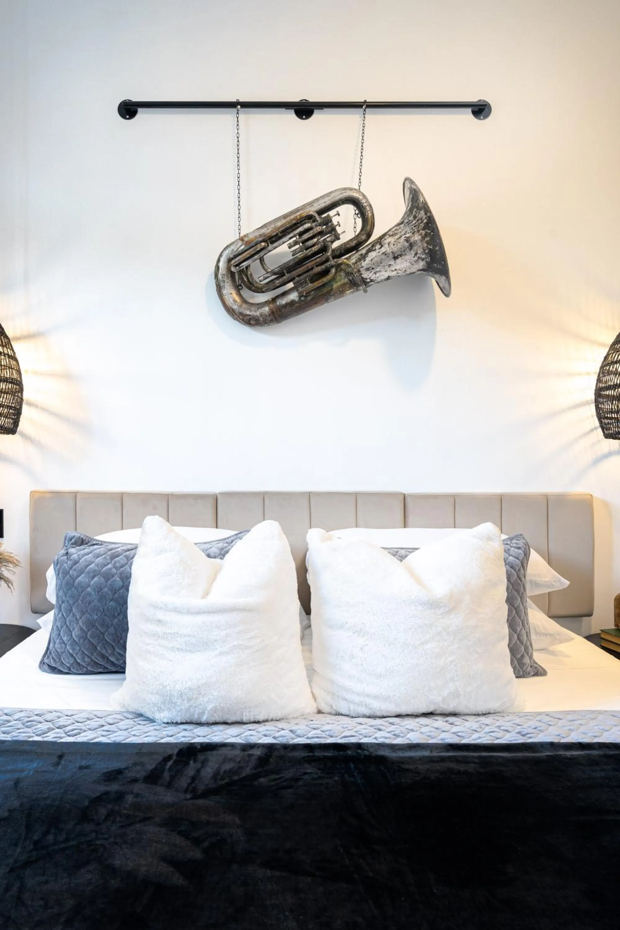 Bed in Saint Philip Residence