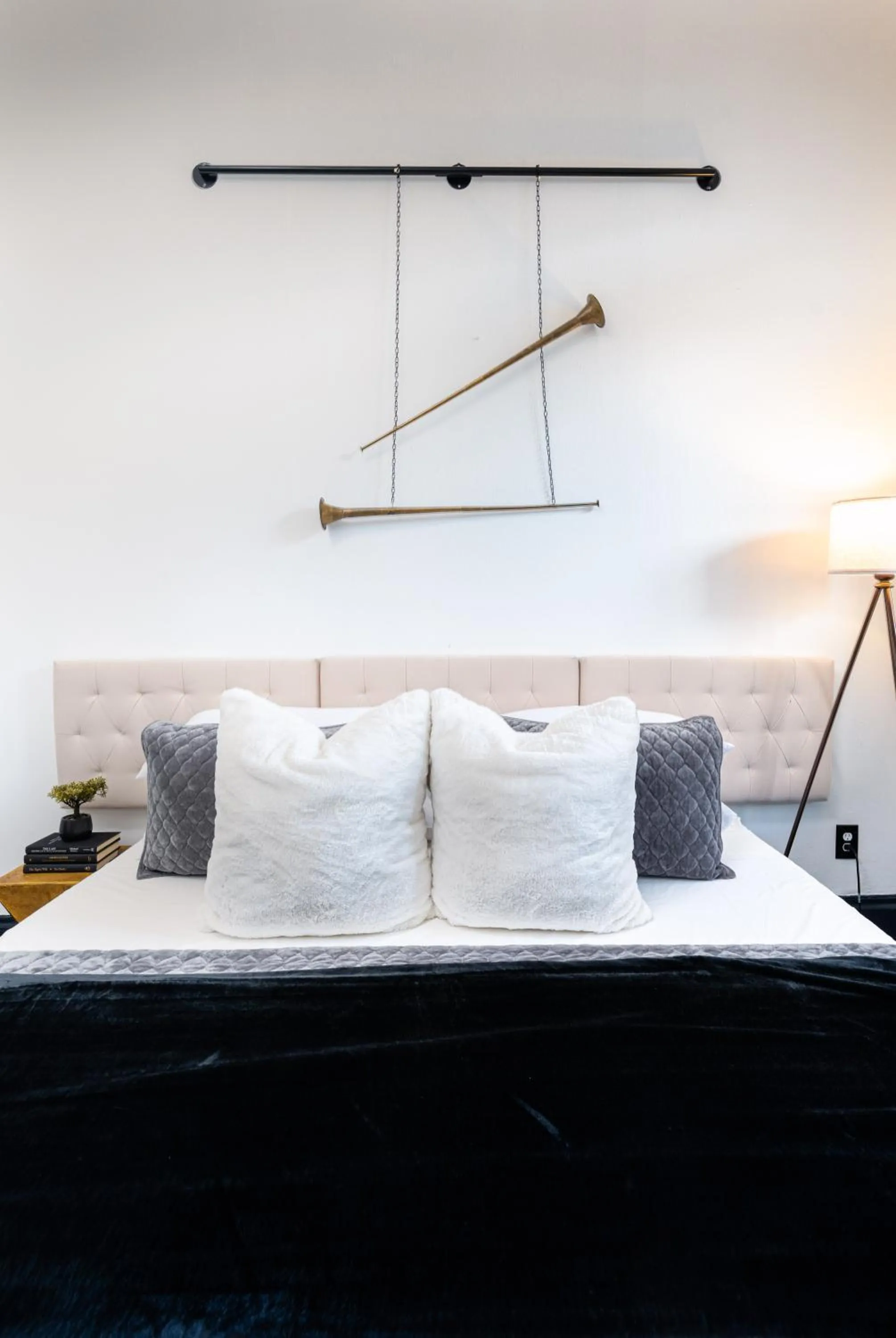 Bed in Saint Philip Residence