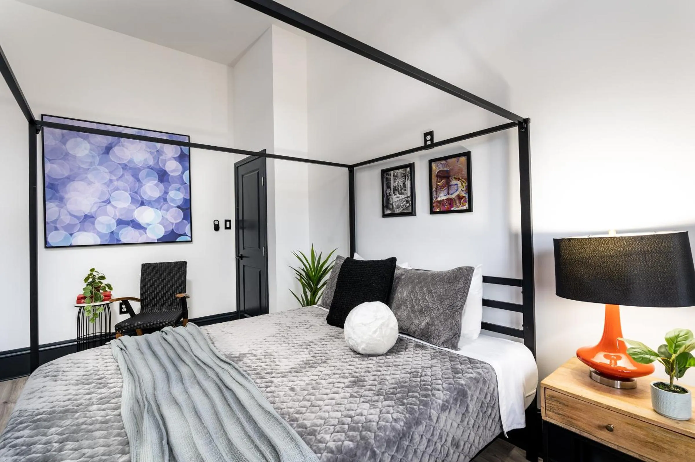 Bed in Saint Philip Residence