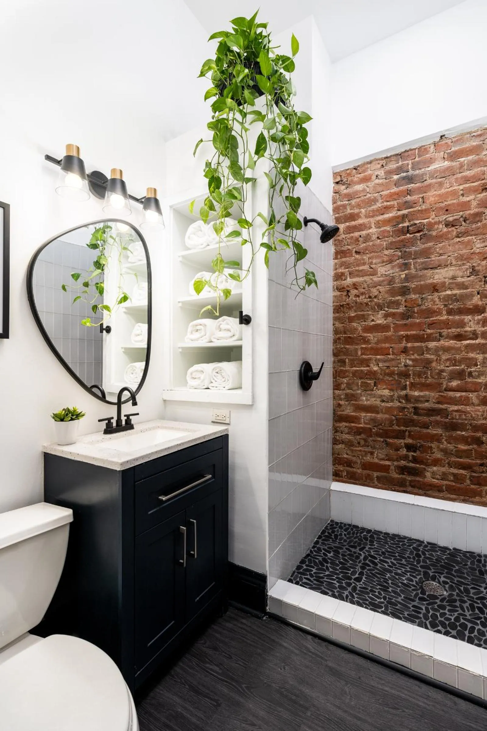 Shower in Saint Philip Residence