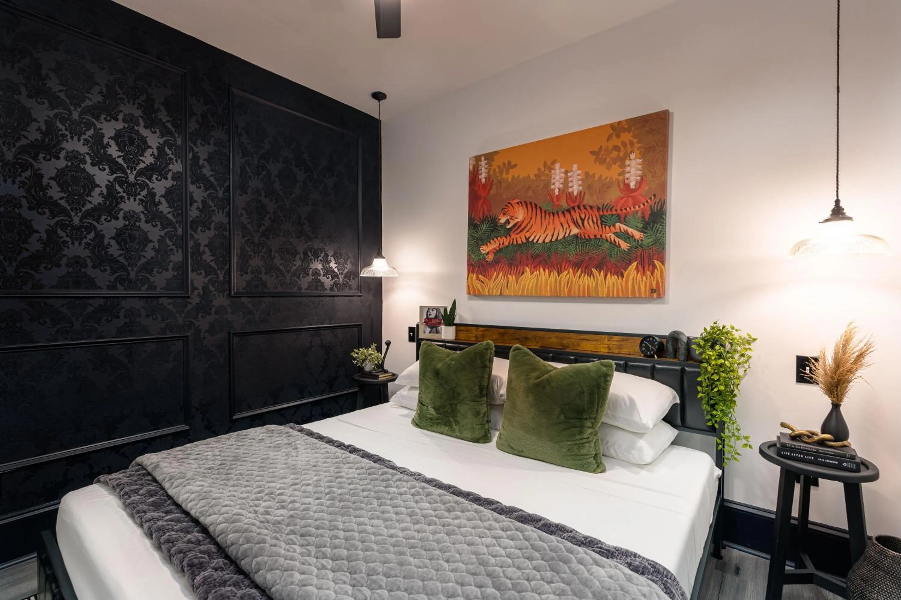 Bed in Saint Philip Residence