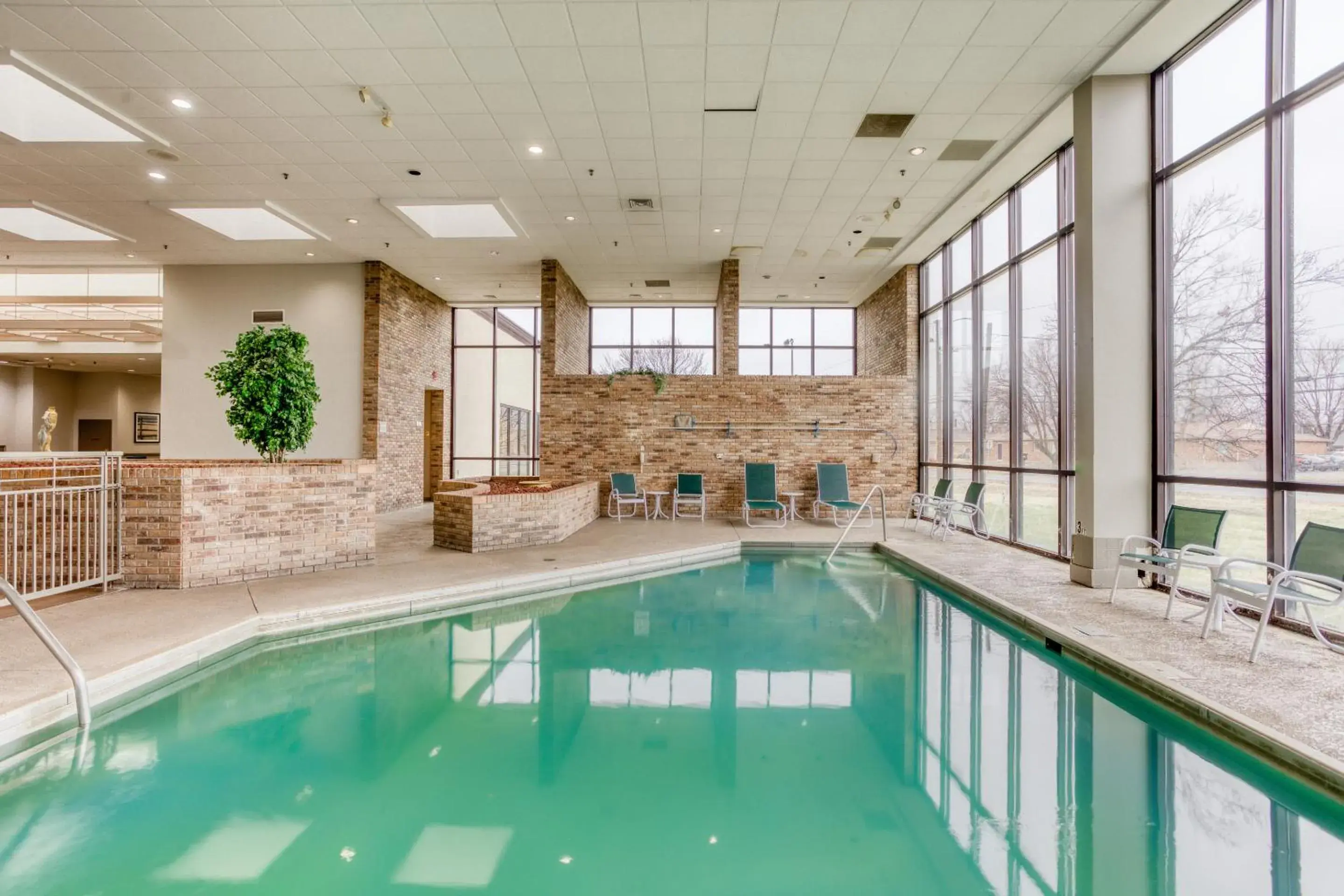 Swimming Pool in OYO Townhouse Owensboro West