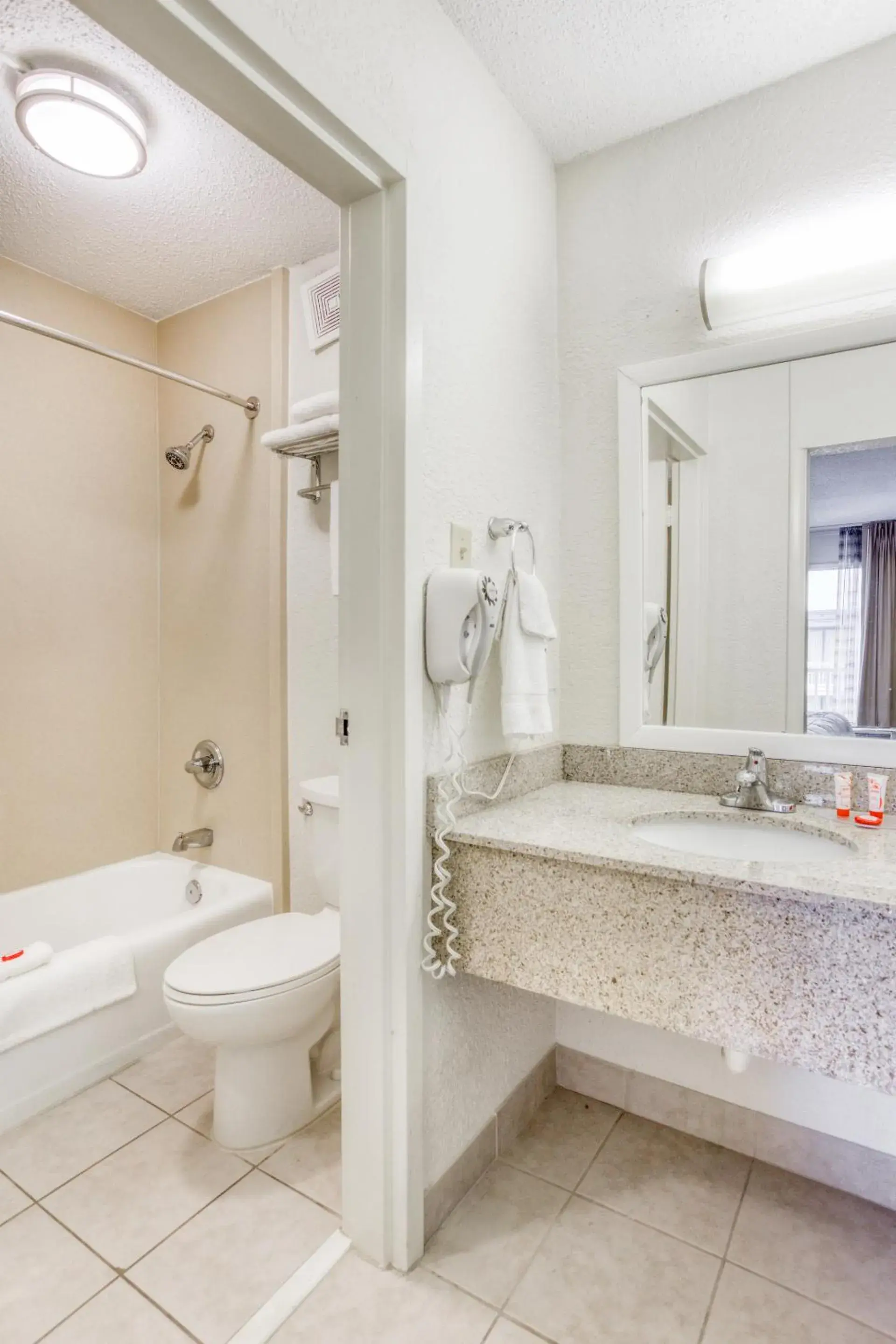 Bathroom in OYO Townhouse Owensboro West