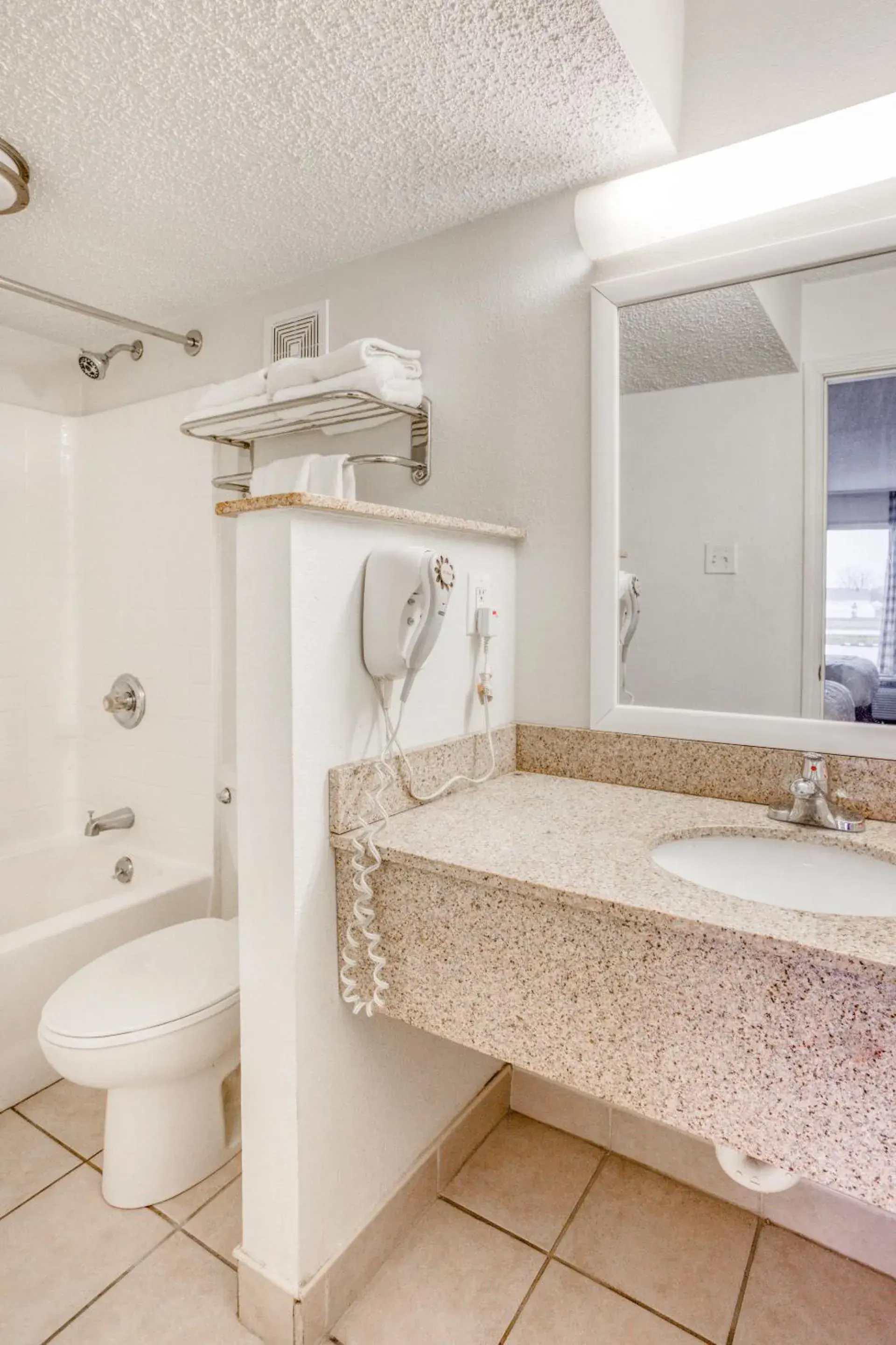 Bathroom in OYO Townhouse Owensboro West