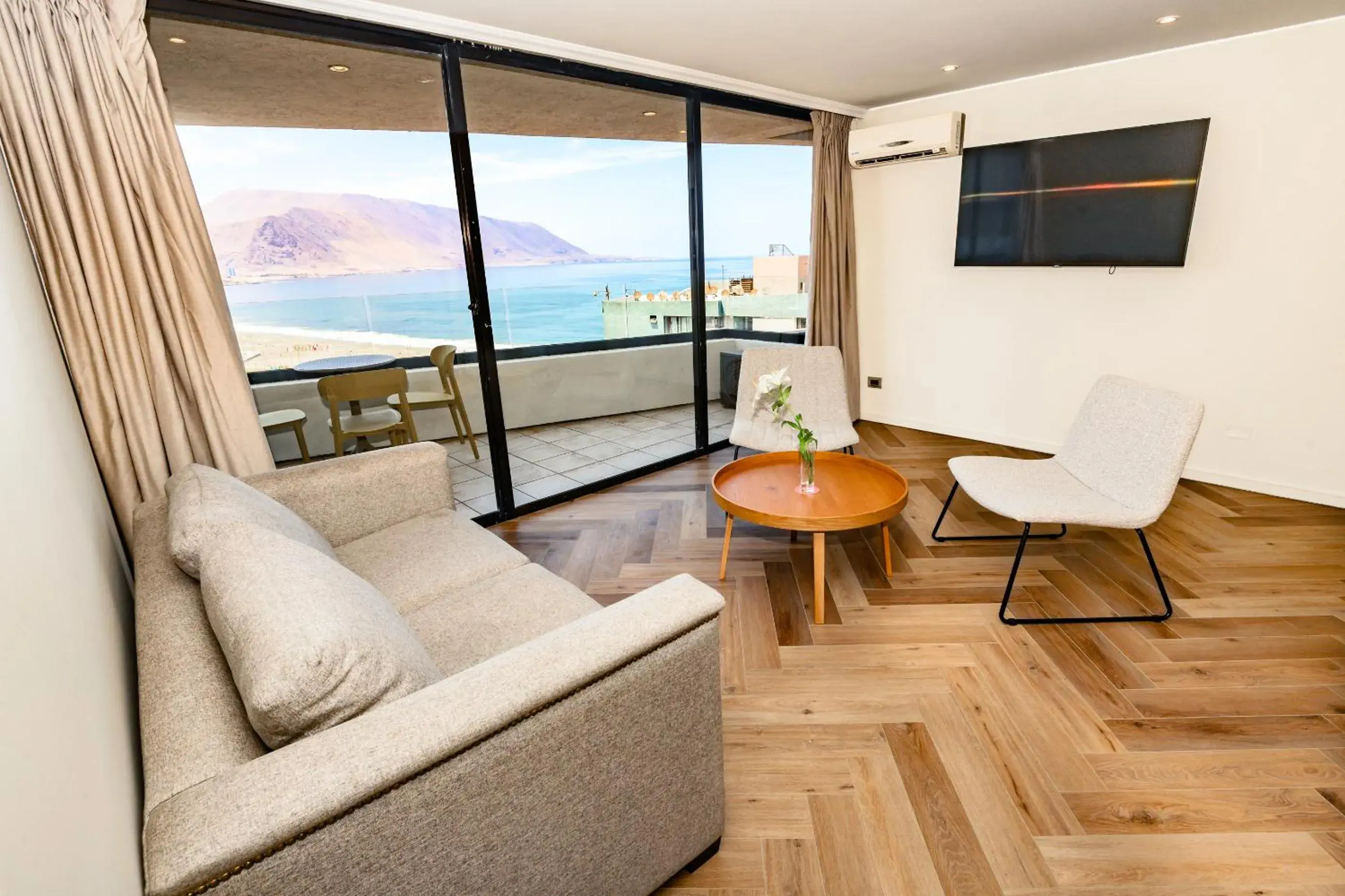 Two-Bedroom Apartment (5 Adults) in Studio 56 Apart Hotel by Terrado Iquique Two-Bedroom Apartment (5 Adults) in Studio 56 Apart Hotel by Terrado Iquique