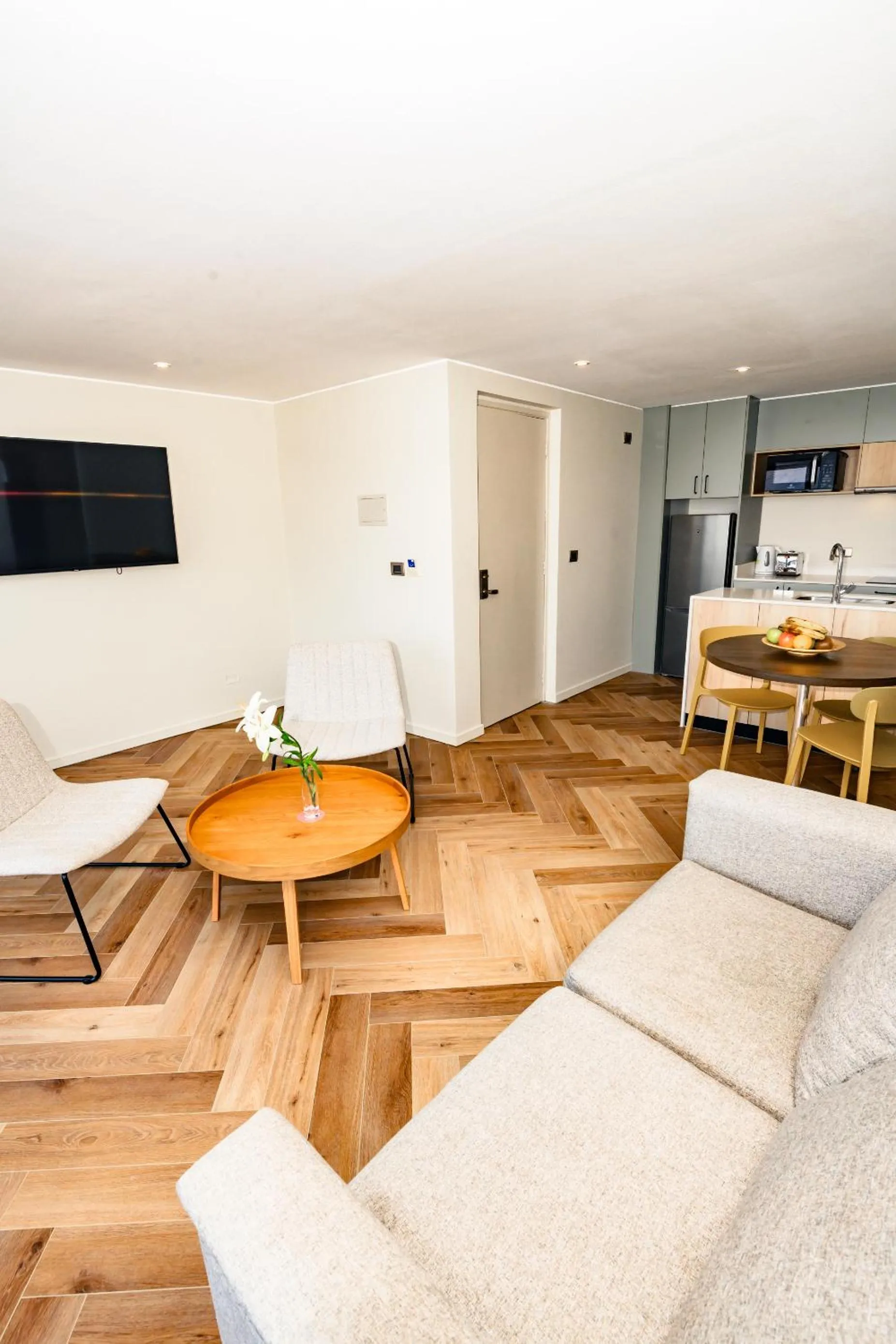 TV and multimedia in Studio 56 Apart Hotel by Terrado Iquique