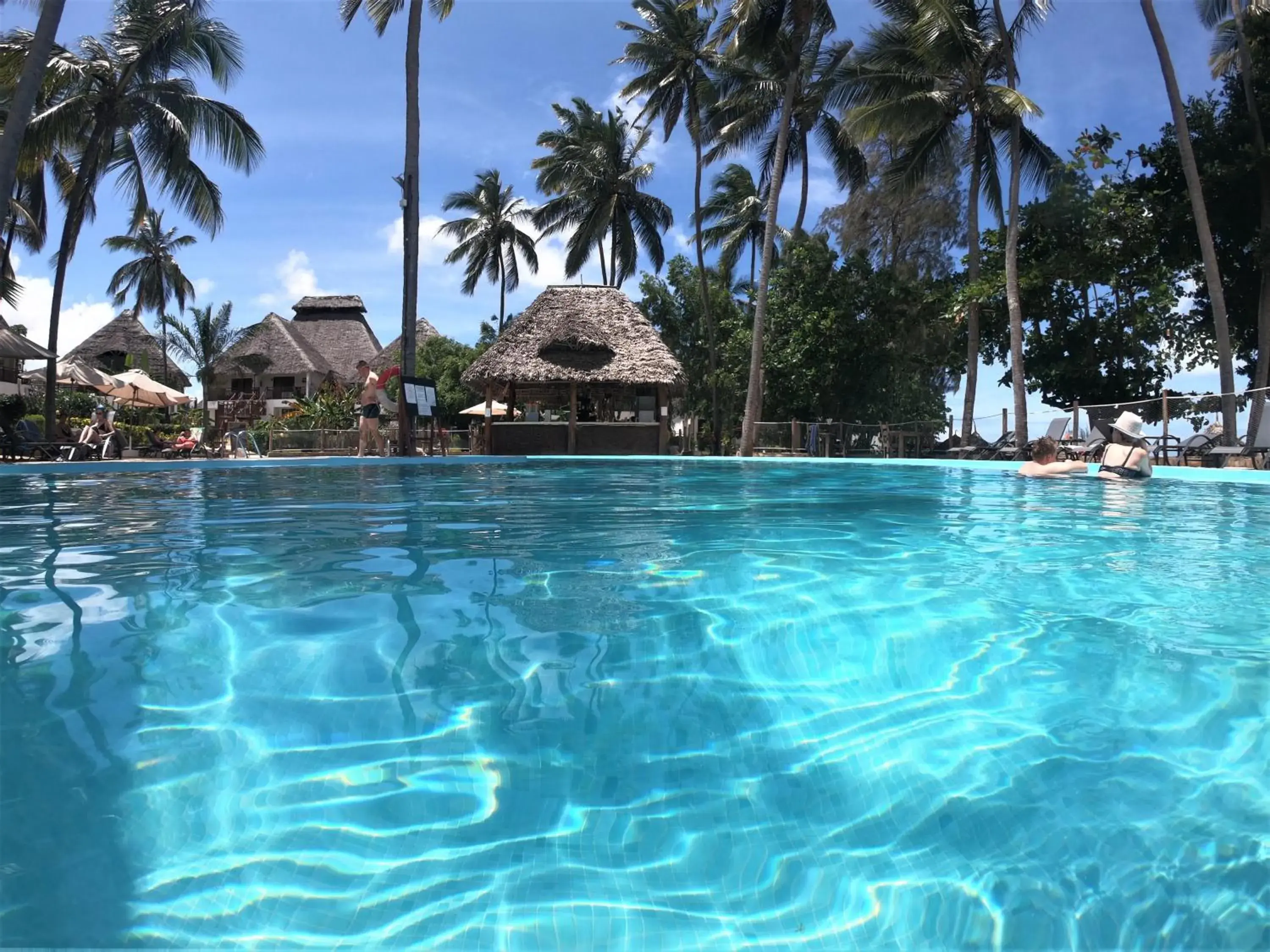 Swimming pool in Paradise Beach Resort & Spa Swimming pool in Paradise Beach Resort & Spa