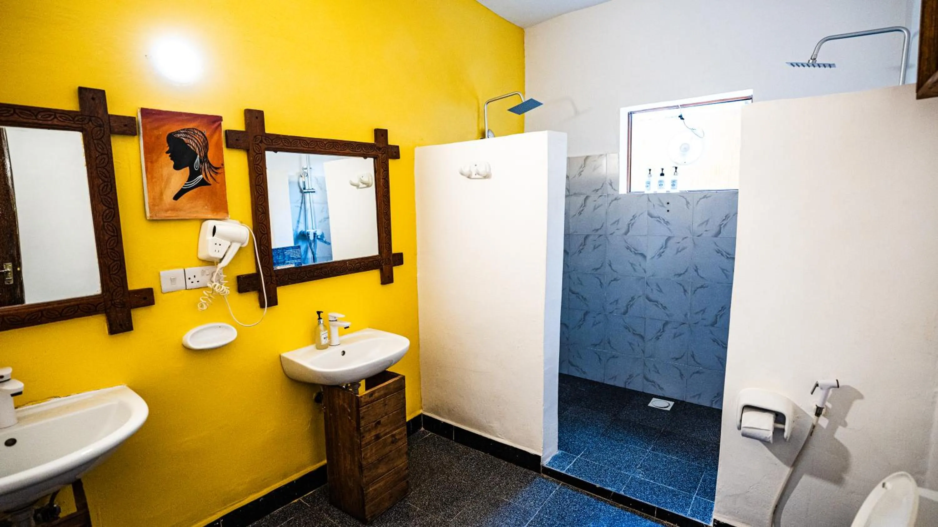 Shower in Paradise Beach Resort & Spa