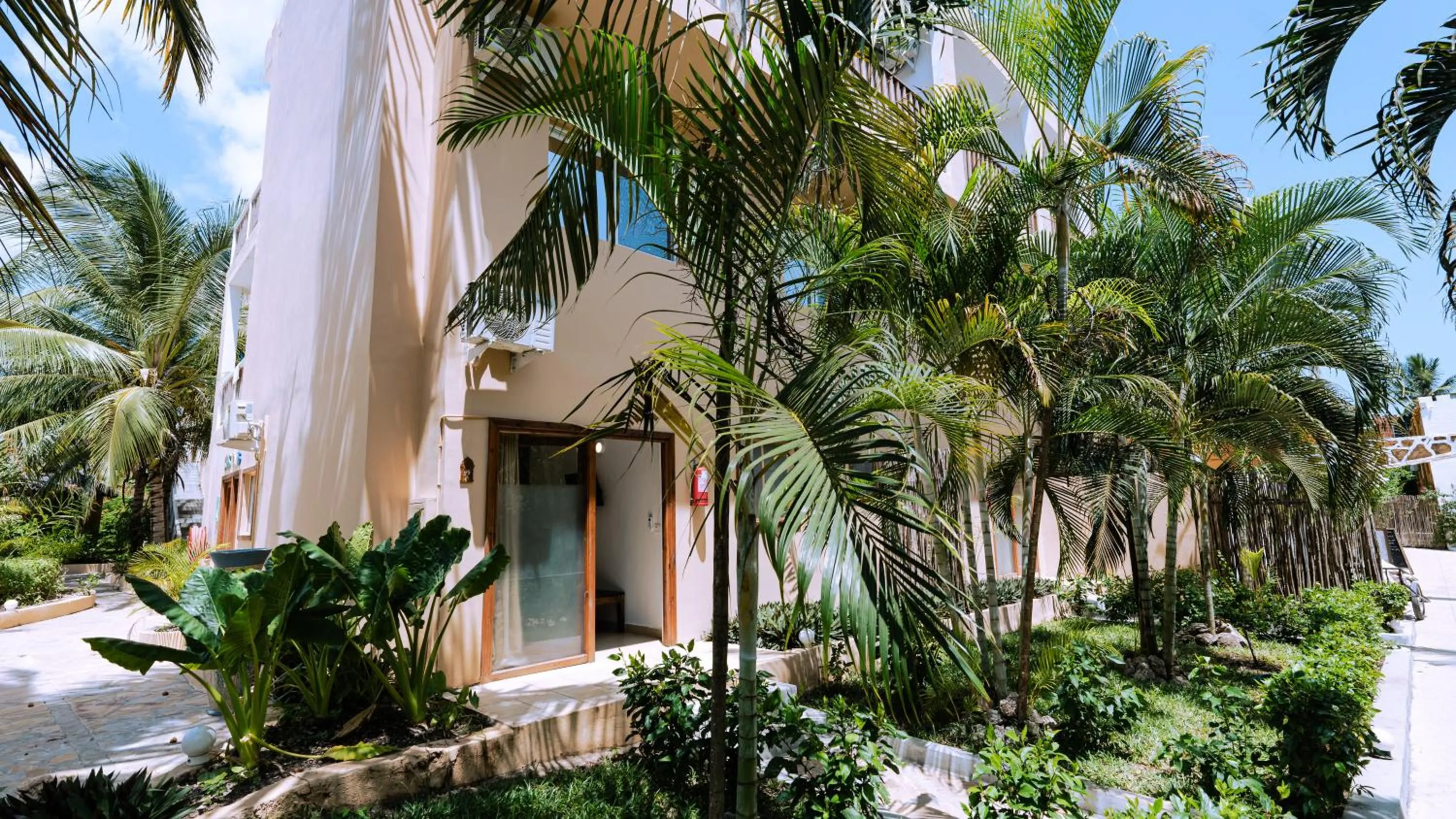 Garden in Paradise Beach Resort & Spa