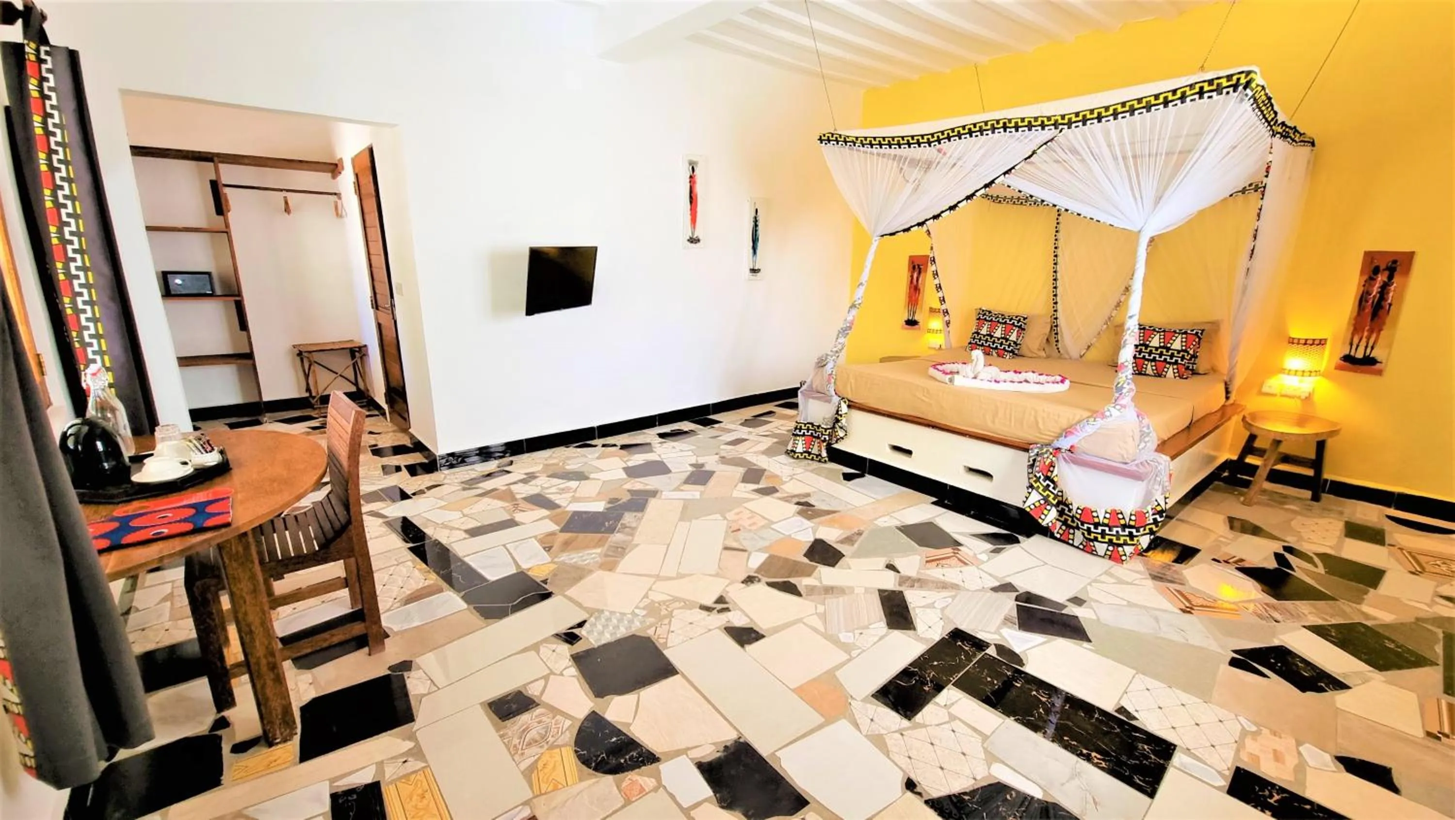 Bedroom, Bed in Paradise Beach Resort & Spa