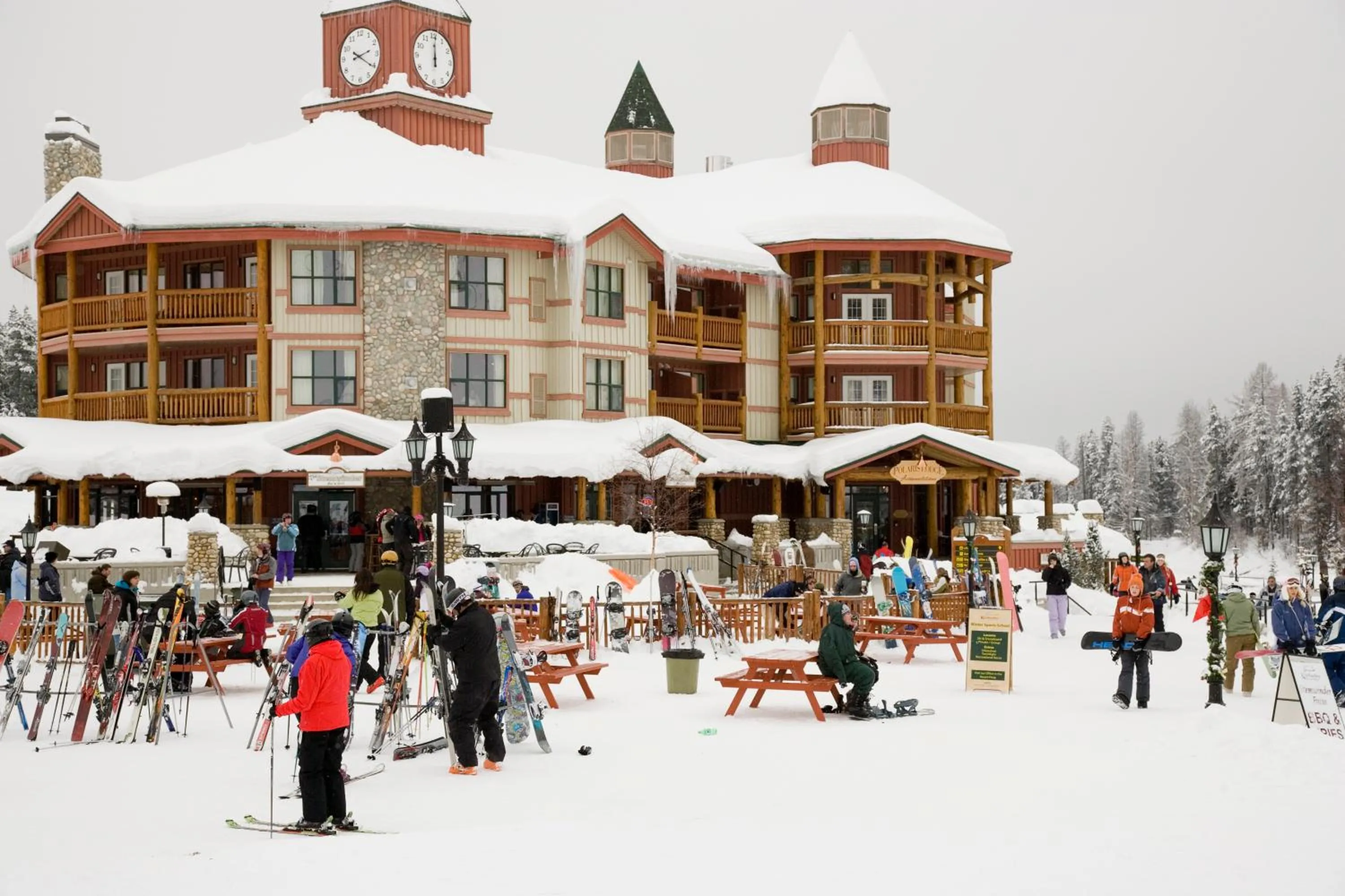 Activities in Polaris Lodge