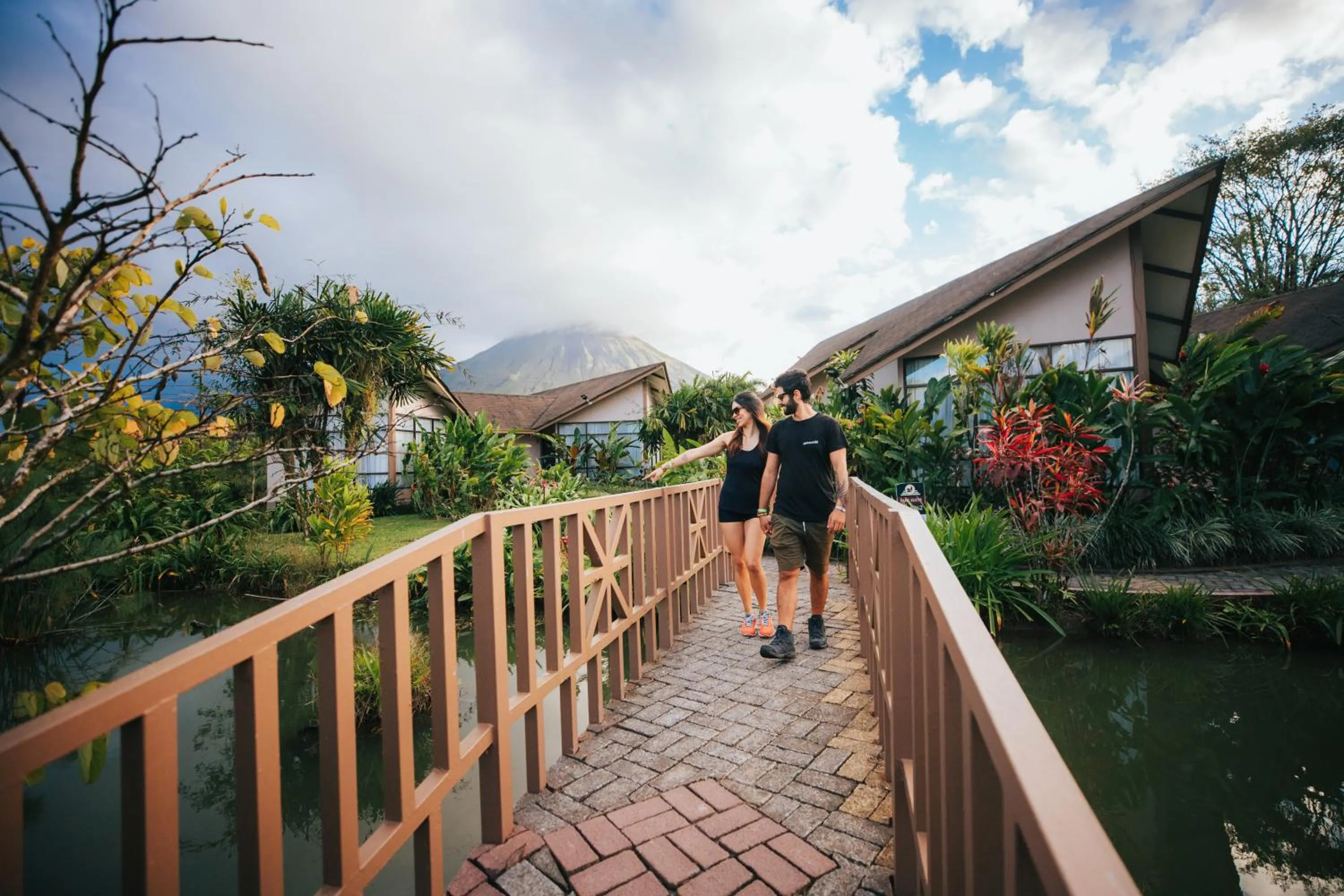 People in Montaña de fuego Mountain Resort & Spa