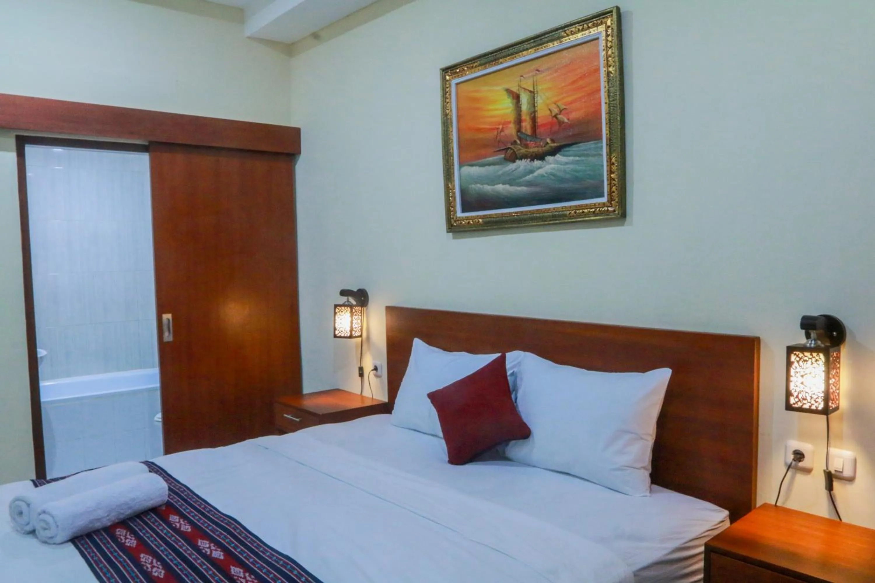 Bed in Sekar Waru Homestay