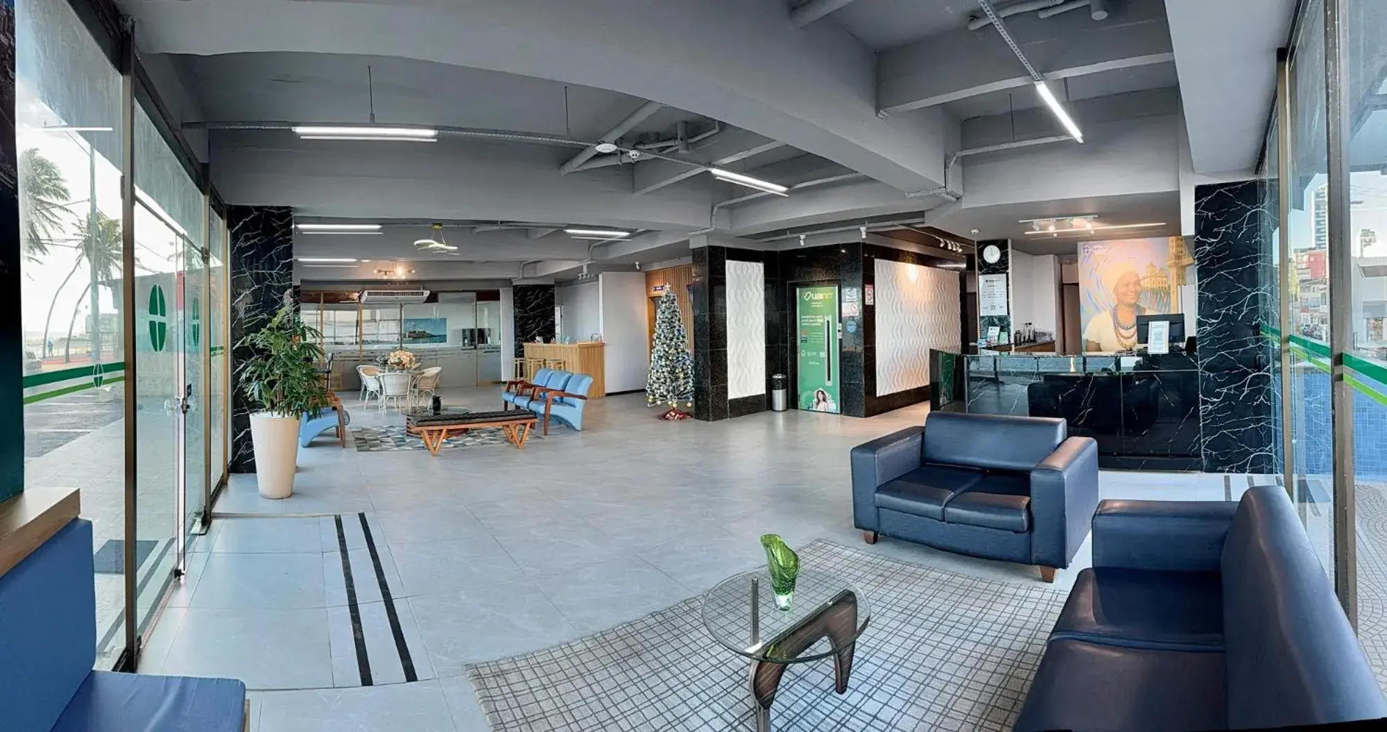 Lobby or reception in Hotel Dan Inn Express Salvador By Nacional Inn Lobby or reception in Hotel Dan Inn Express Salvador By Nacional Inn