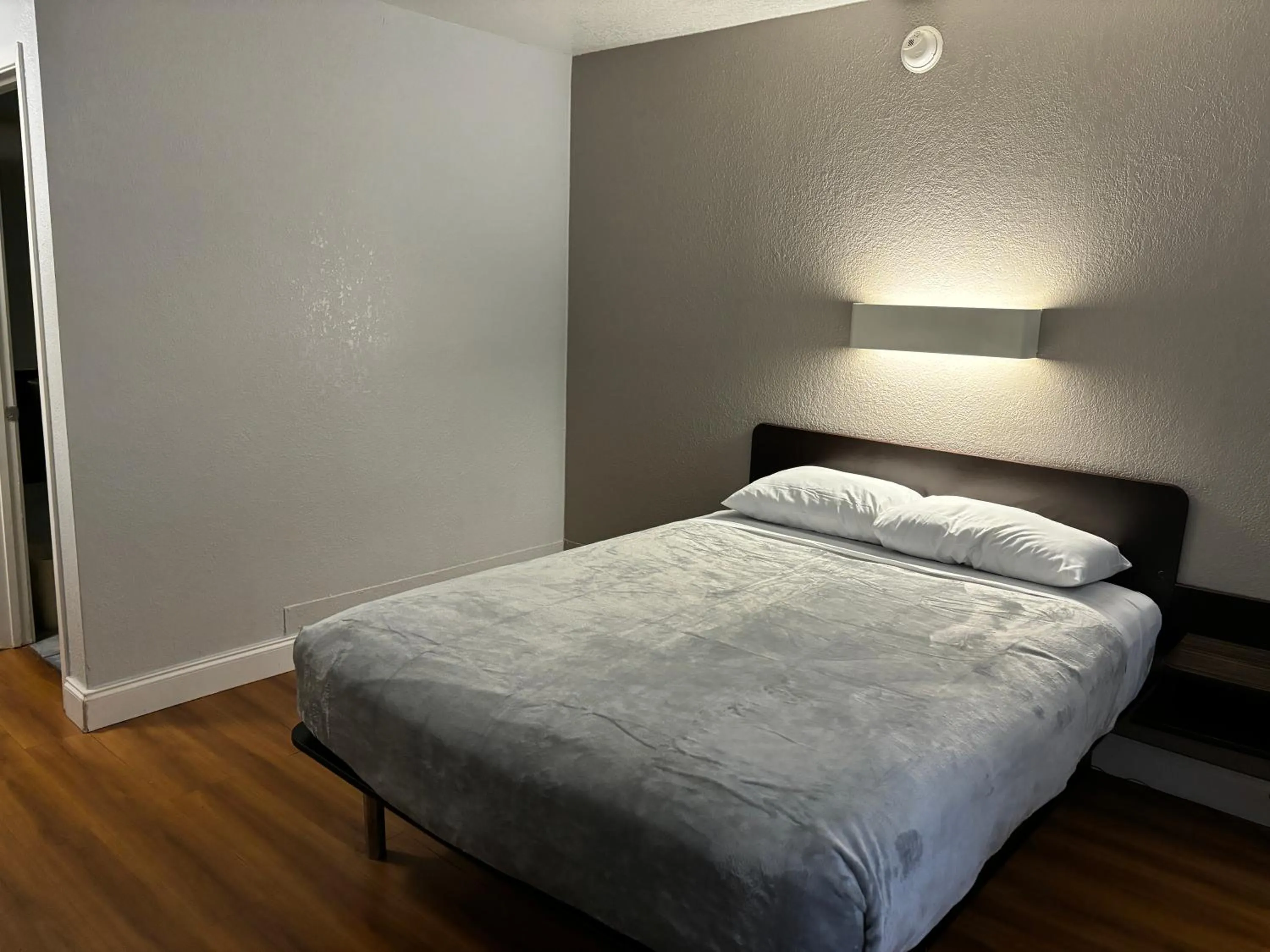 Motel 6 - Pensacola West