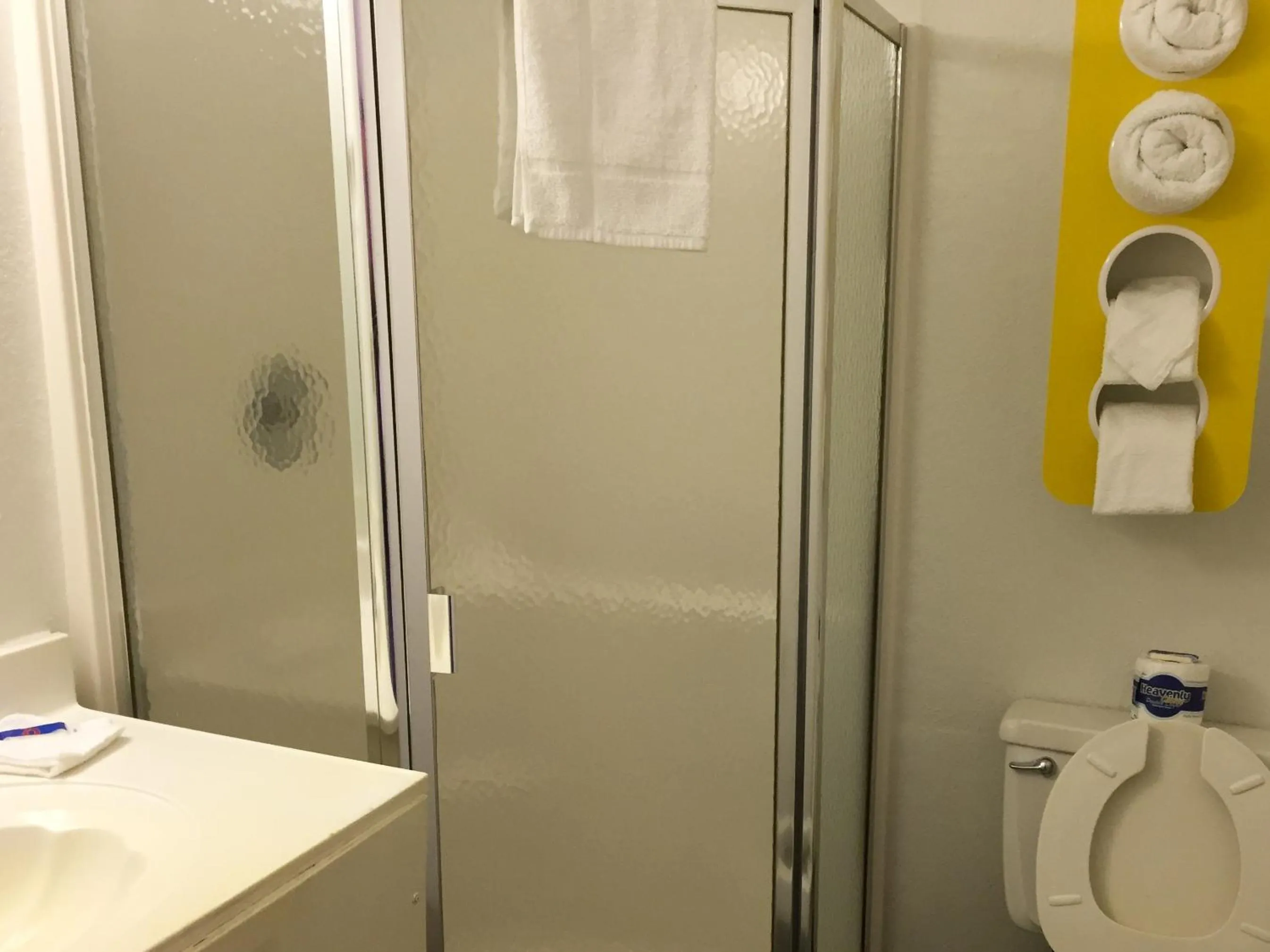 Bathroom in Motel 6 - Pensacola West