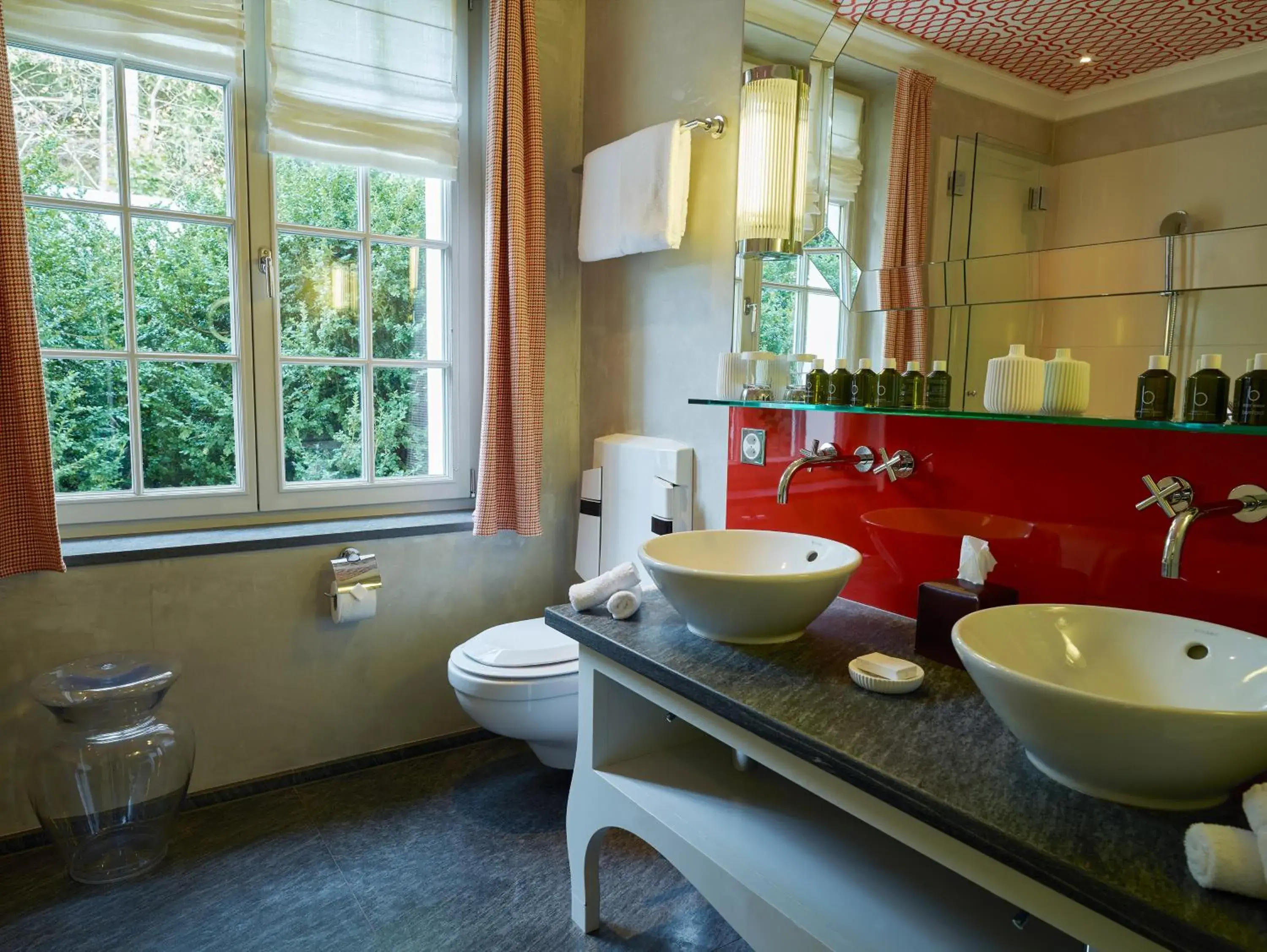 Property building in Le Grand Bellevue Property building in Le Grand Bellevue