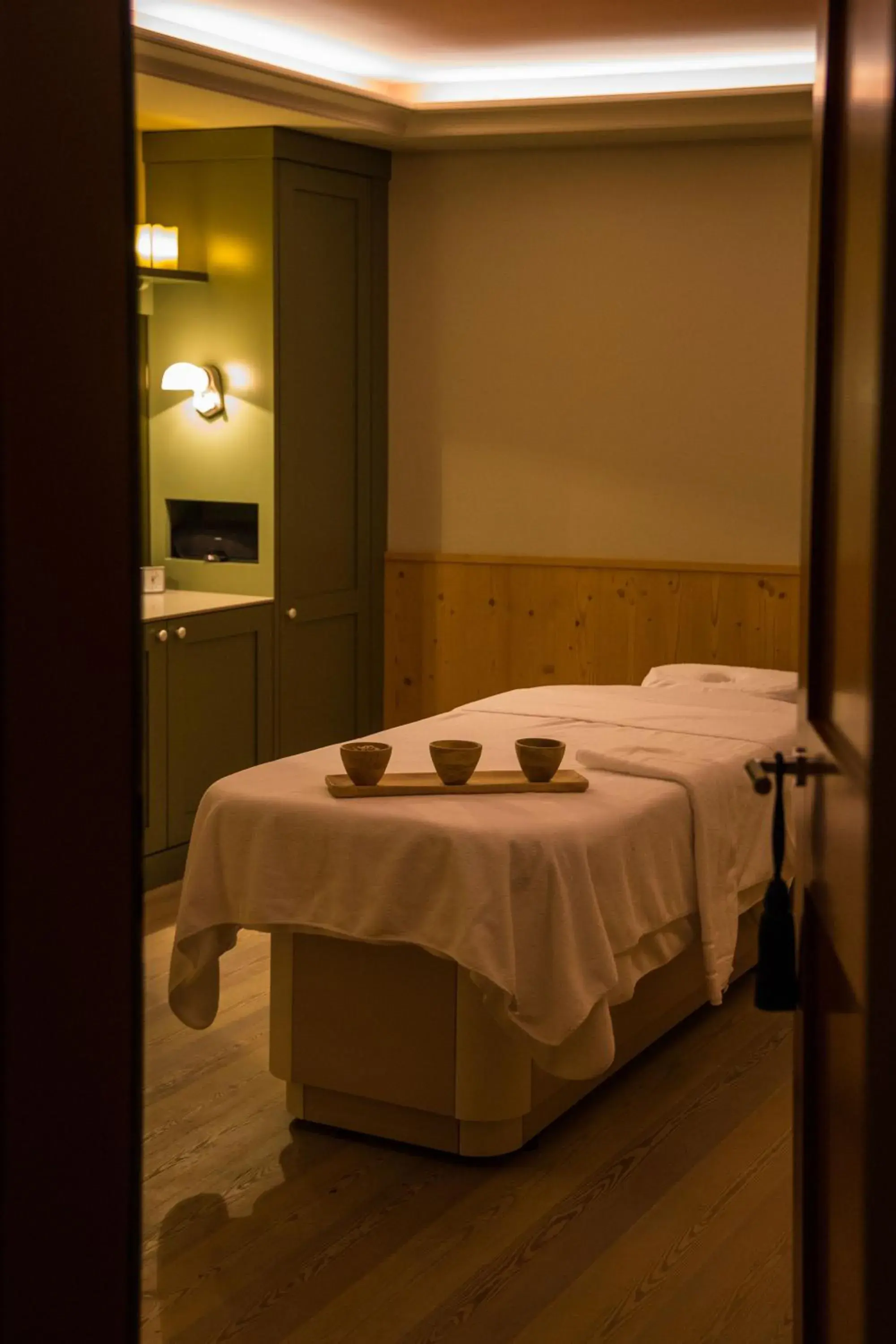 Spa and wellness centre/facilities, Bed in Le Grand Bellevue Spa and wellness centre/facilities, Bed in Le Grand Bellevue