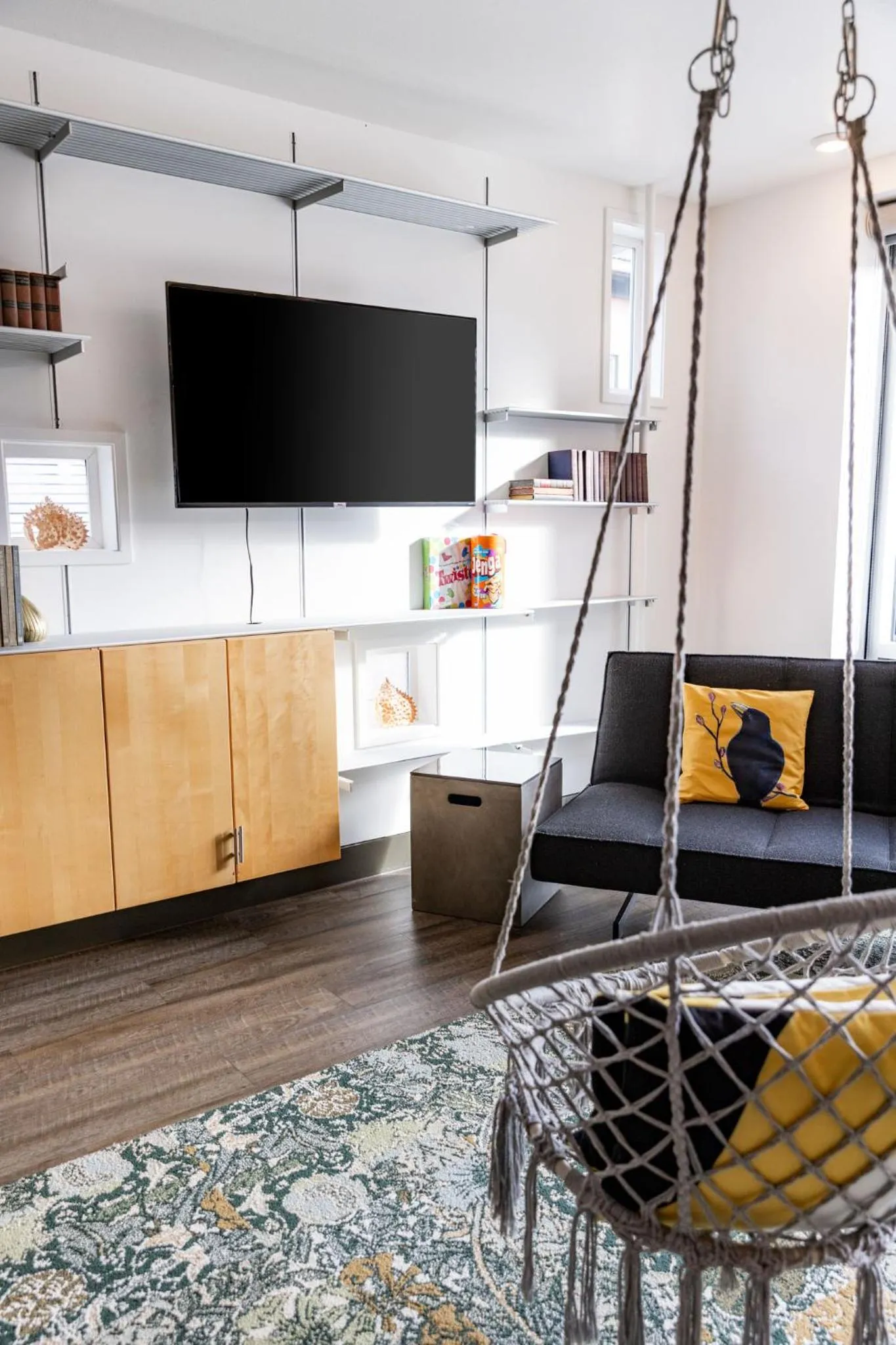 Library in Silverbow Inn