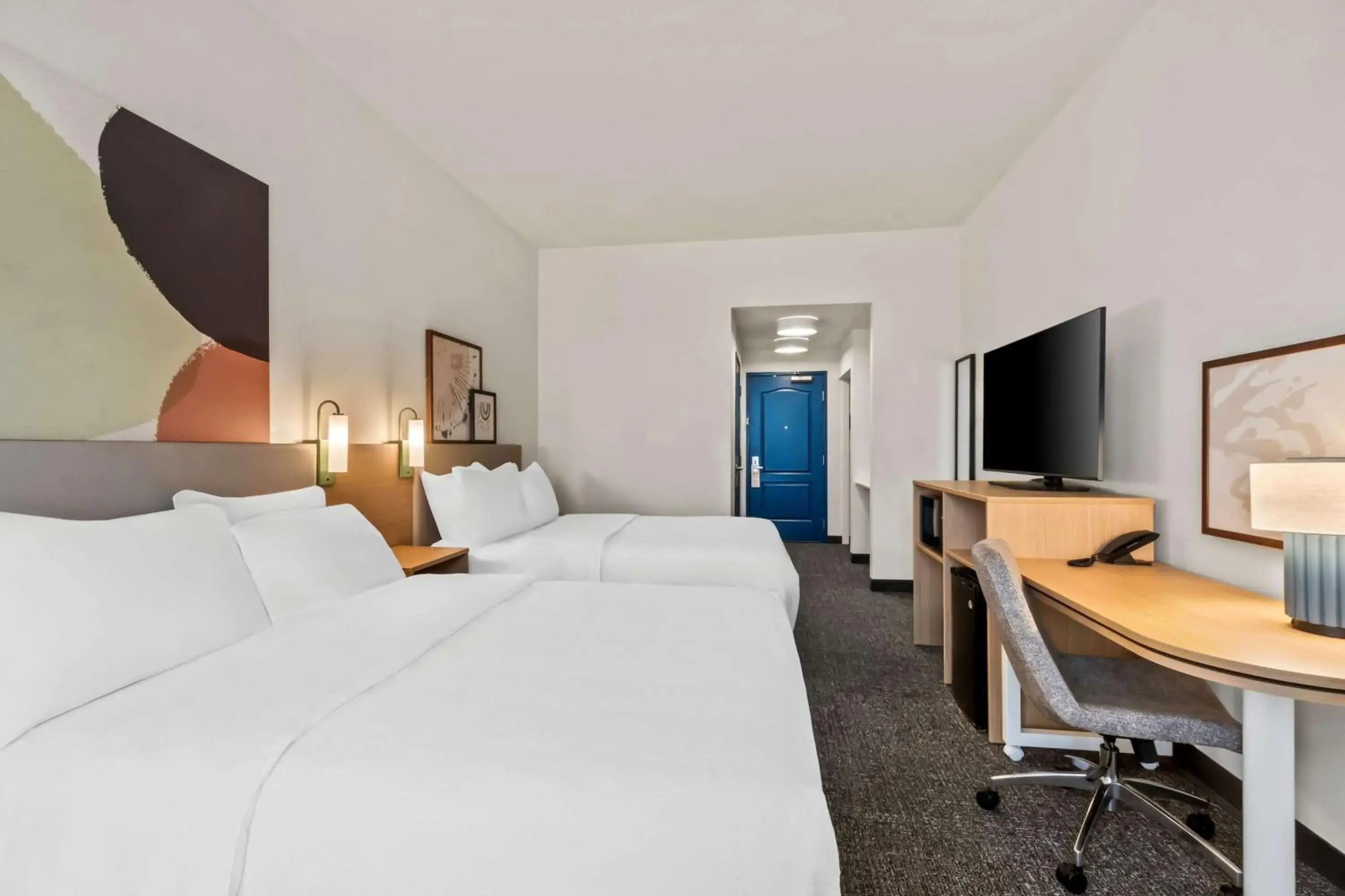 Bed in Legacy Inn & Suites Bed in Legacy Inn & Suites