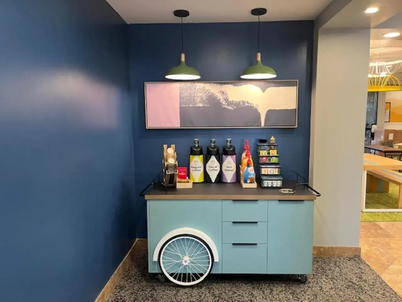 Breakfast in Legacy Inn & Suites Breakfast in Legacy Inn & Suites