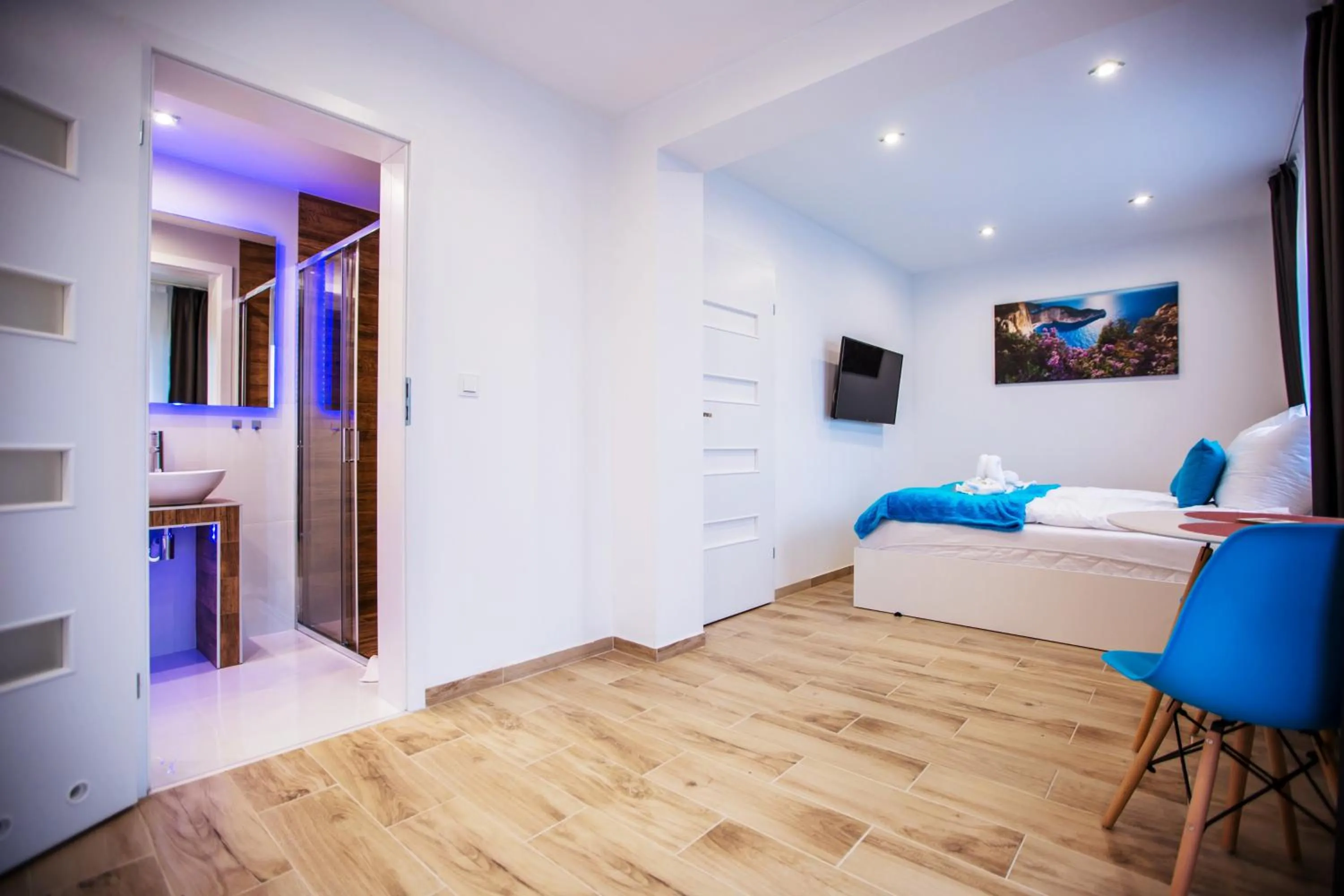 Photo of the whole room, Bed in Adonis Apartments