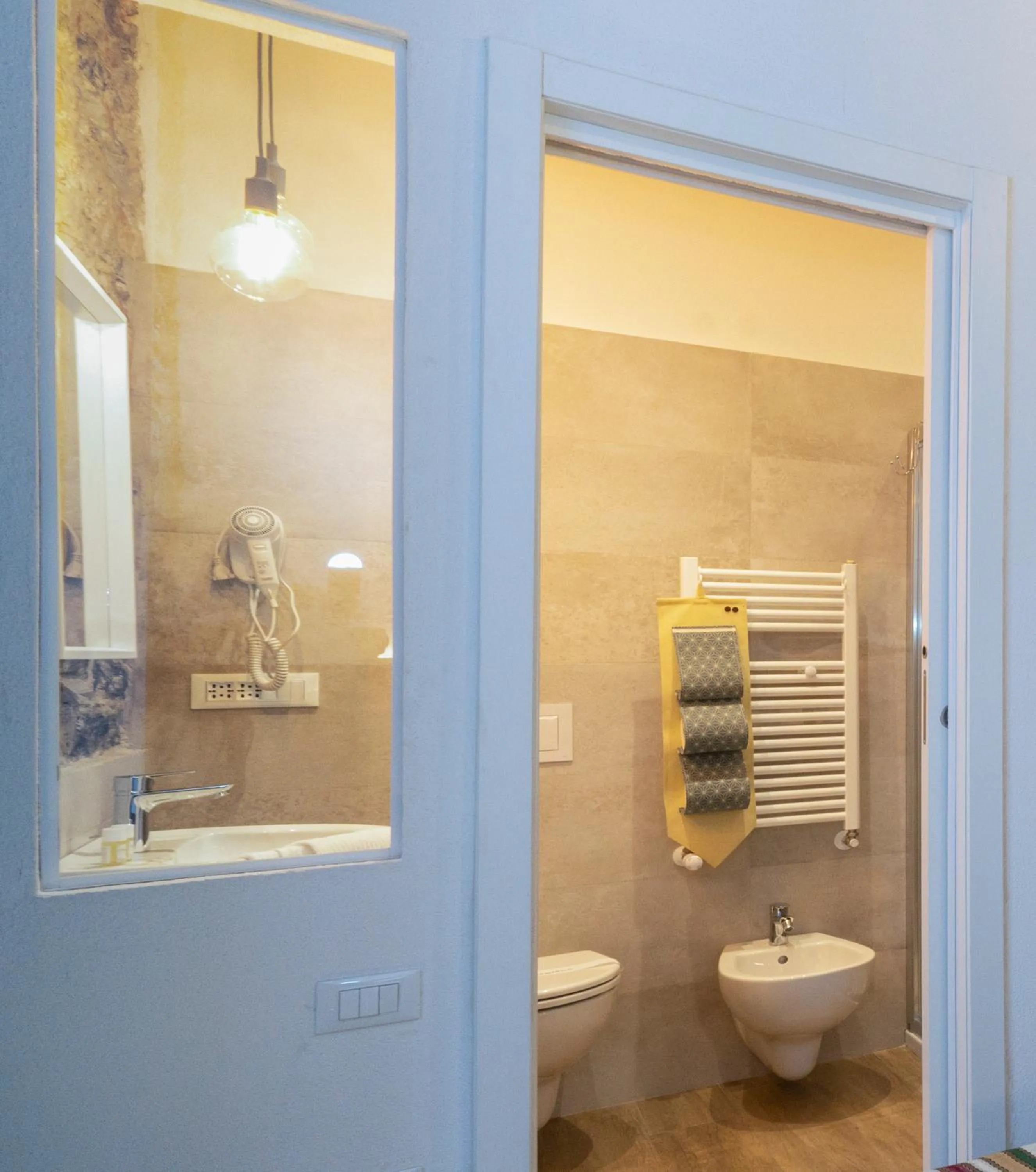 Bathroom in Affittacamere Superior del Golfo e delle 5 Terre