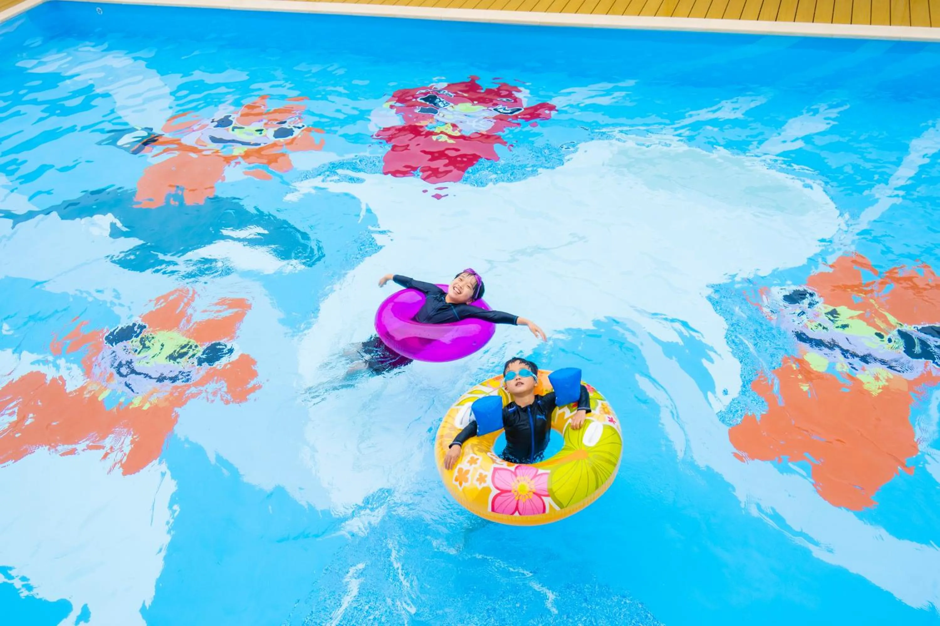 Swimming pool in Hotel Ocean