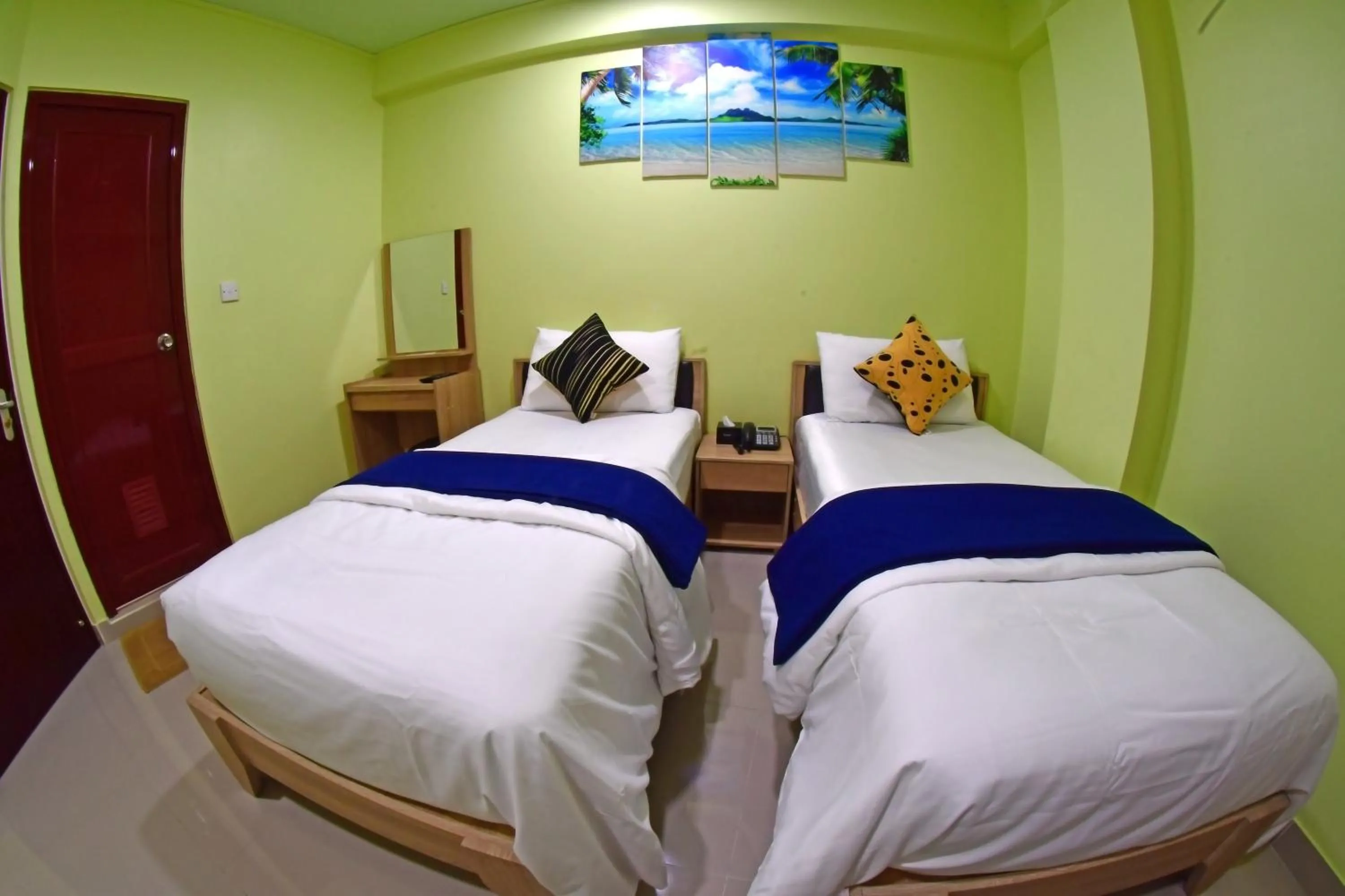 Photo of the whole room, Bed in Tourist Inn