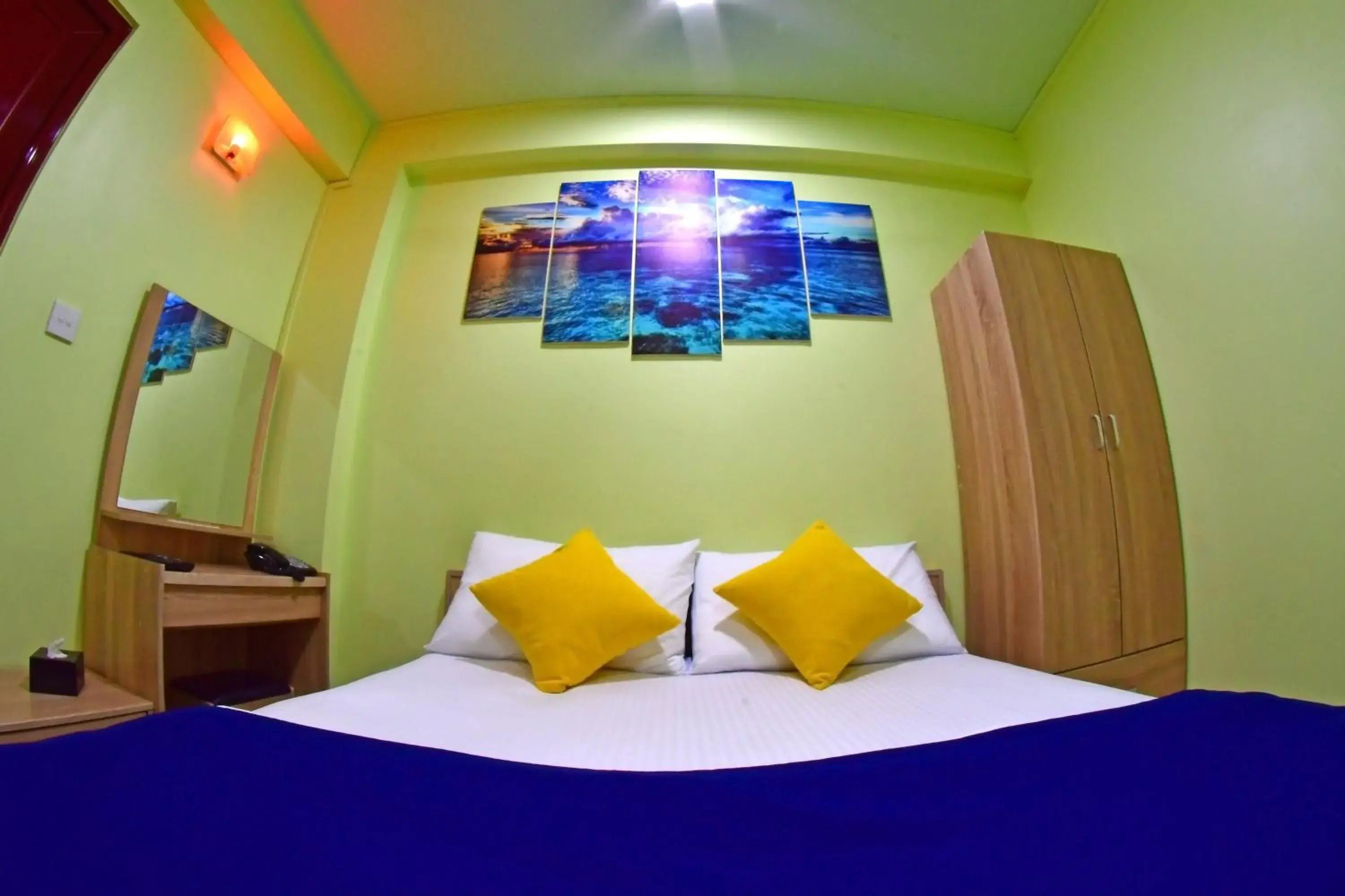 Photo of the whole room, Bed in Tourist Inn Photo of the whole room, Bed in Tourist Inn