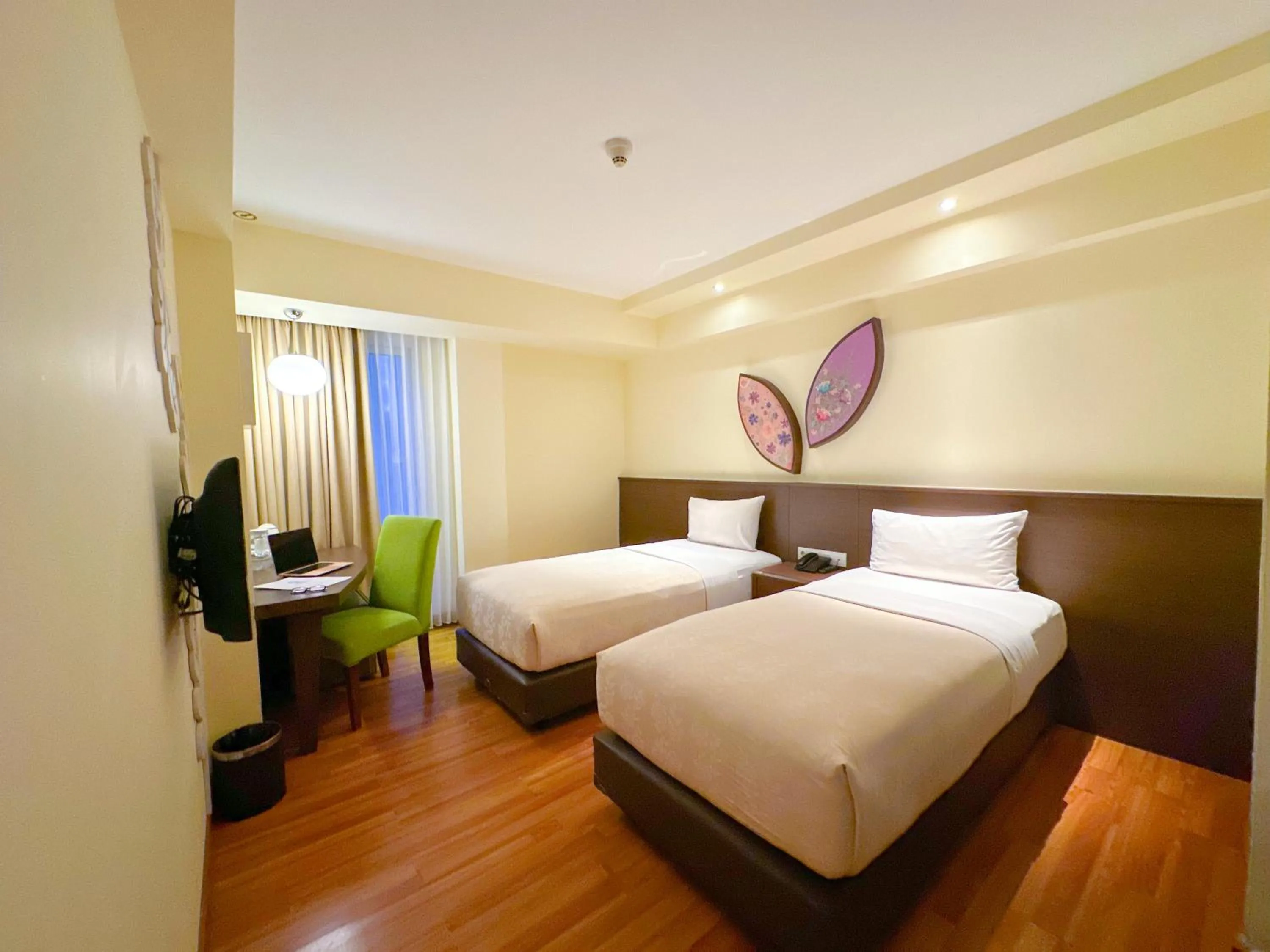 Bedroom, Bed in Atanaya Kuta Bali