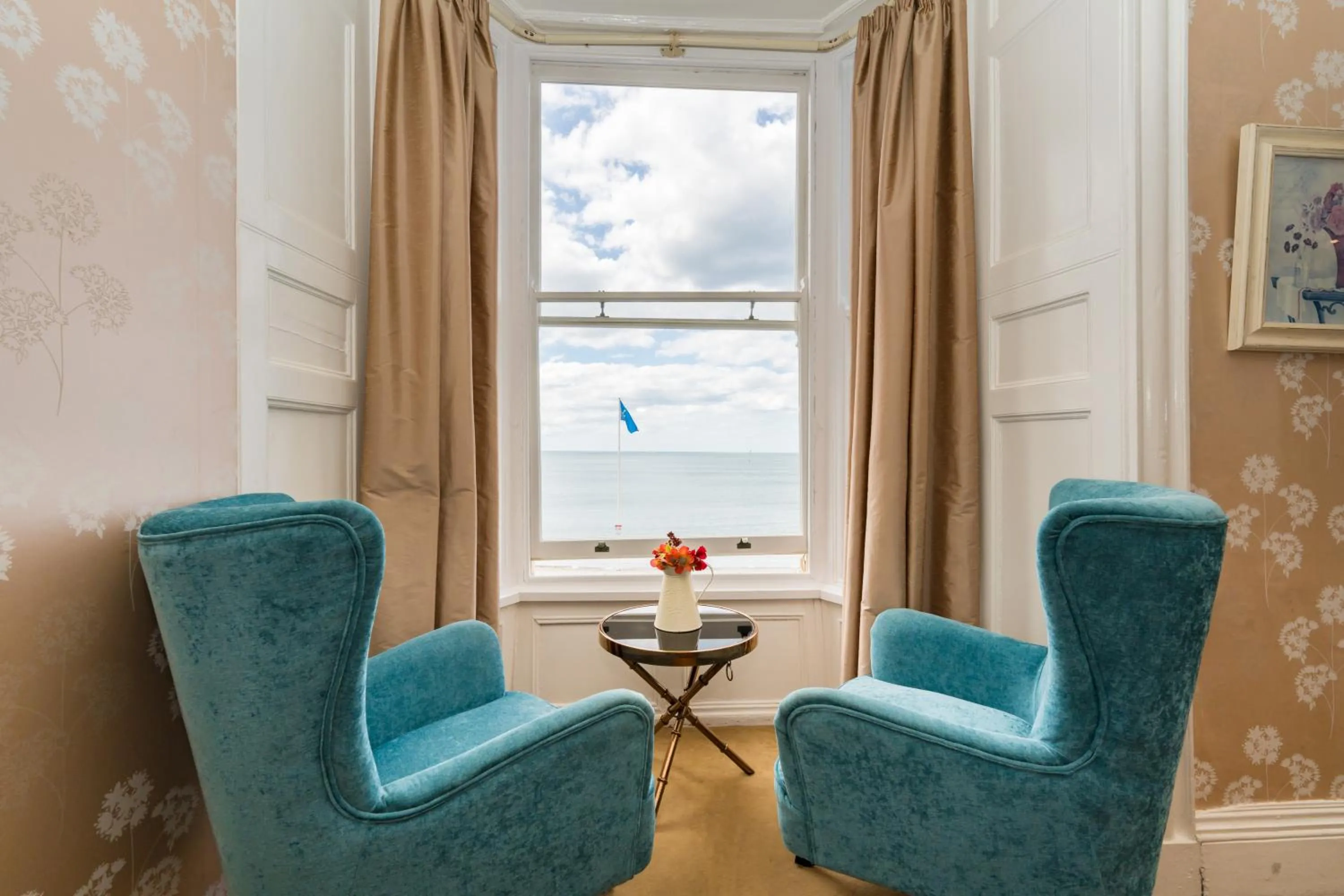 Gwesty'r Marine Hotel & Spa