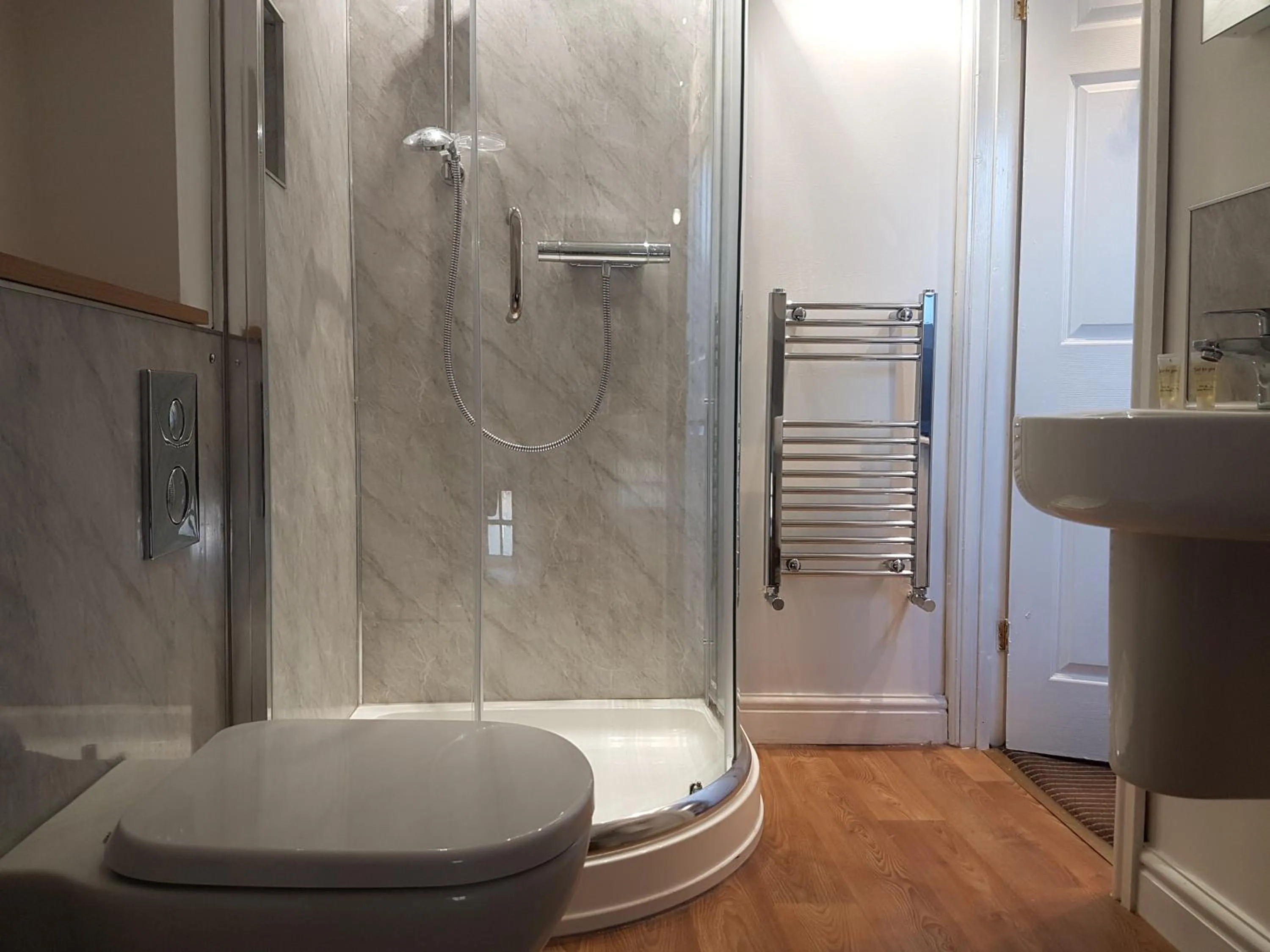 Gwesty'r Marine Hotel & Spa