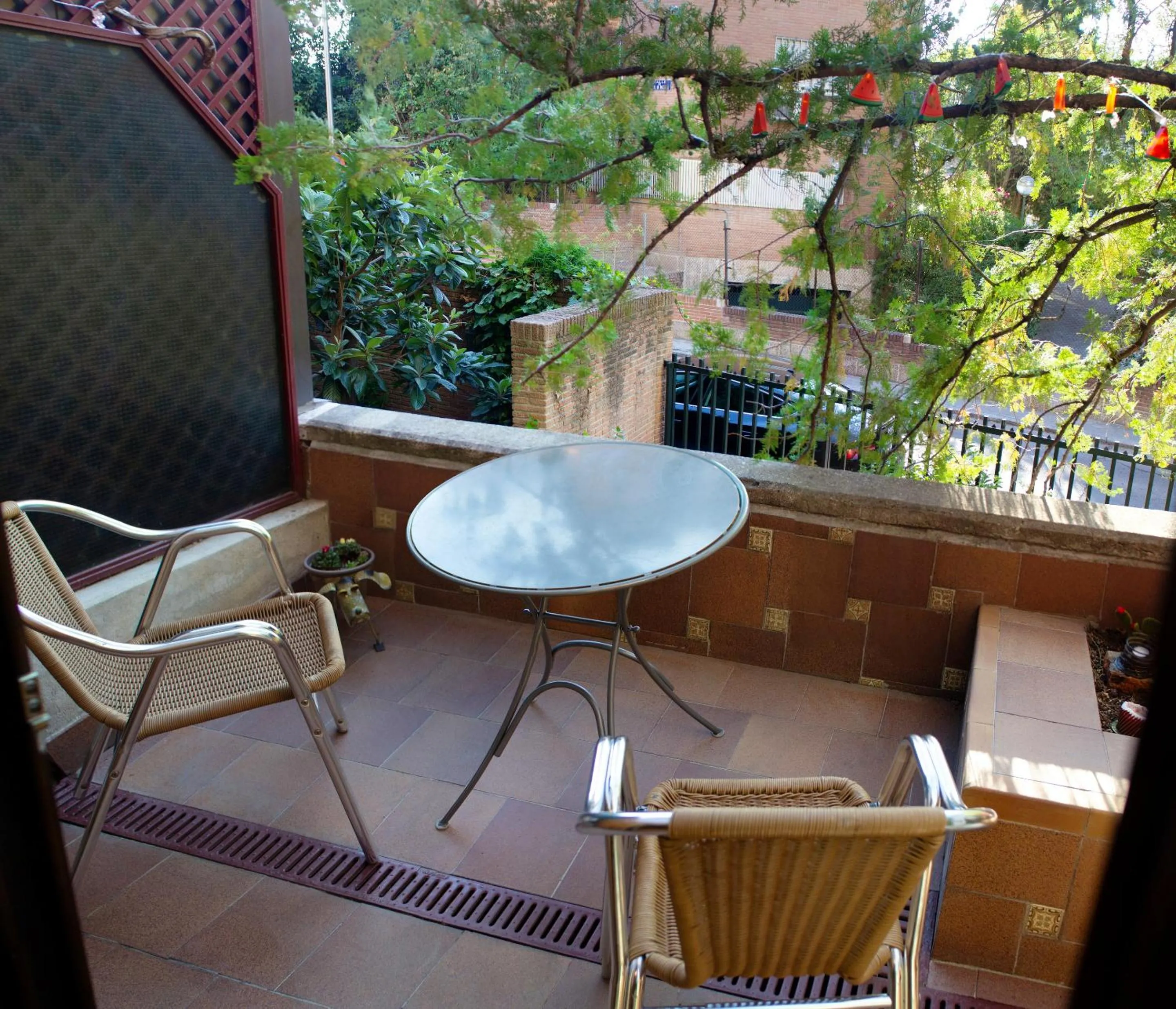 Balcony/Terrace in Quiet Studio in Madrid - 35 m² with Shared Pool